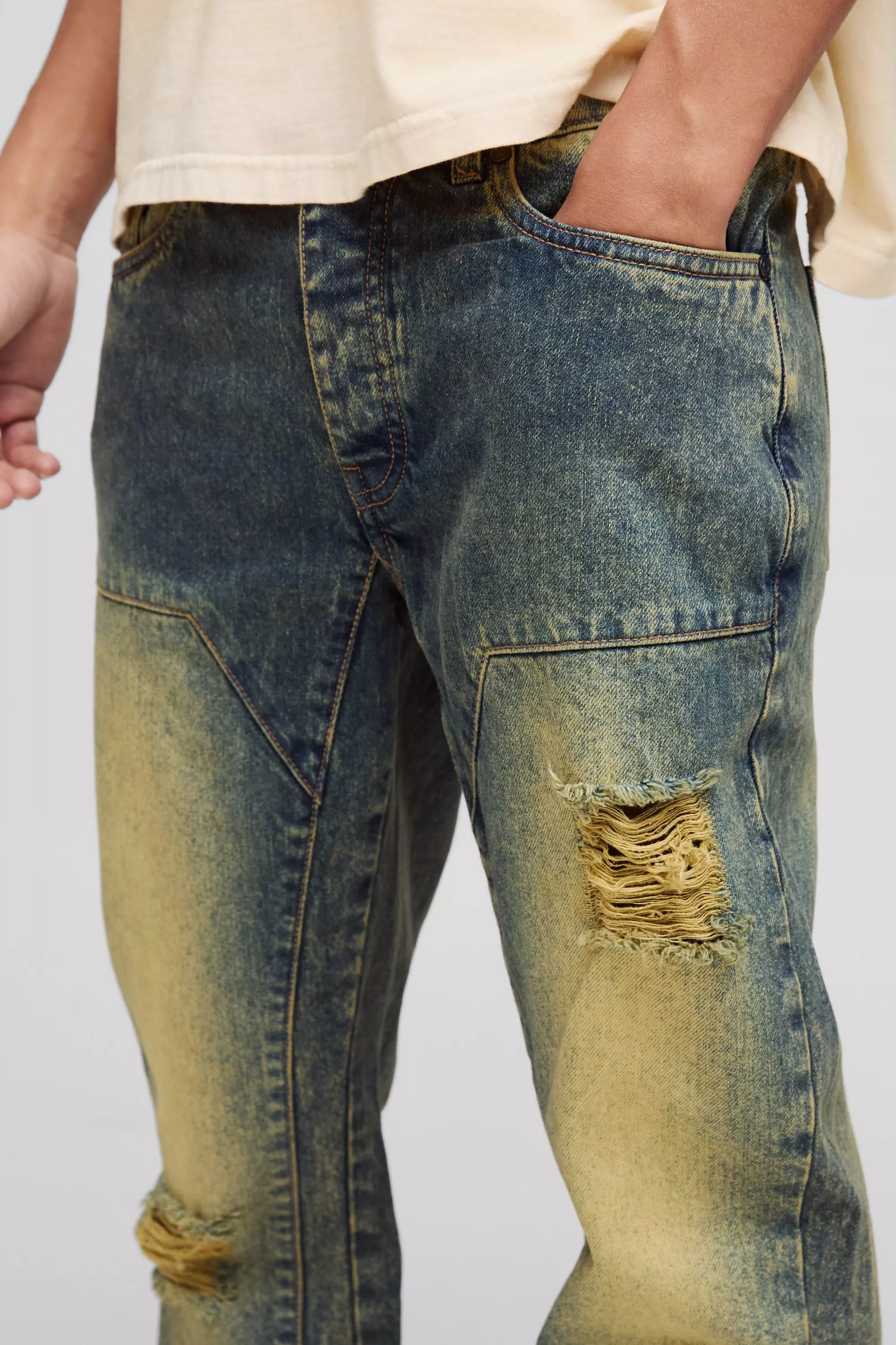 Zerrissene Slim-Fit Schlagjeans, Green alternatives Bild