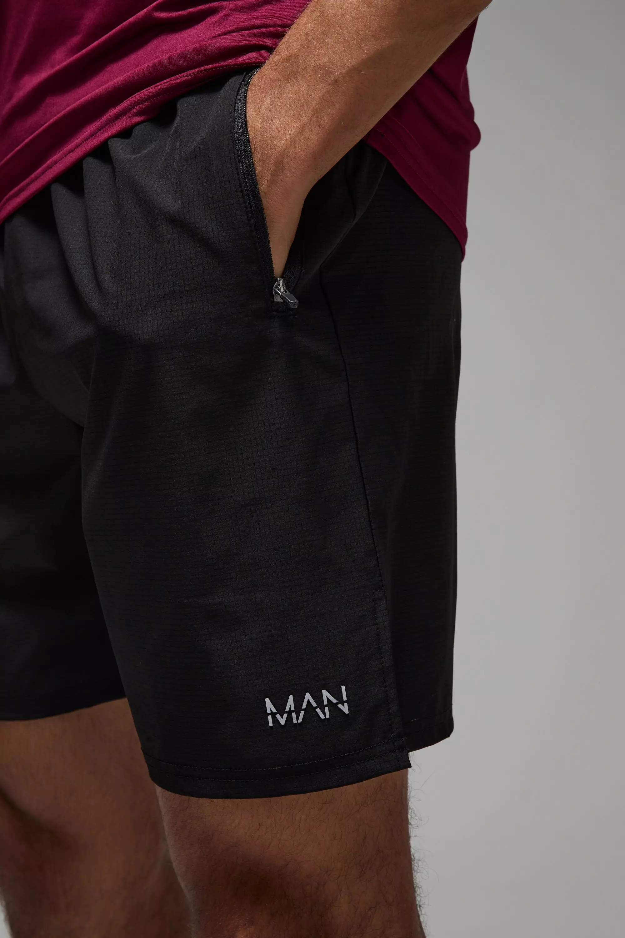 Black Man Active 7inch Perforated Grid Short alternative image