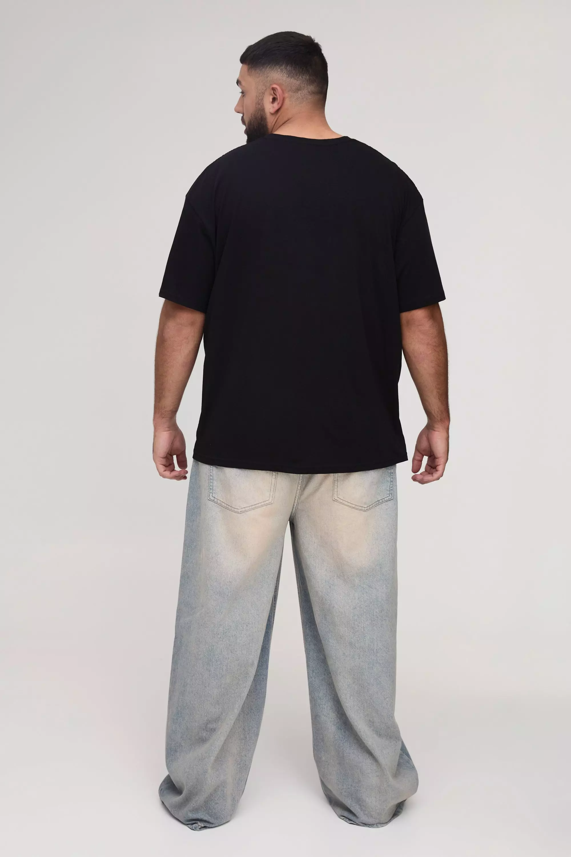 Plus Stonewash Baggy Jeans alternative image