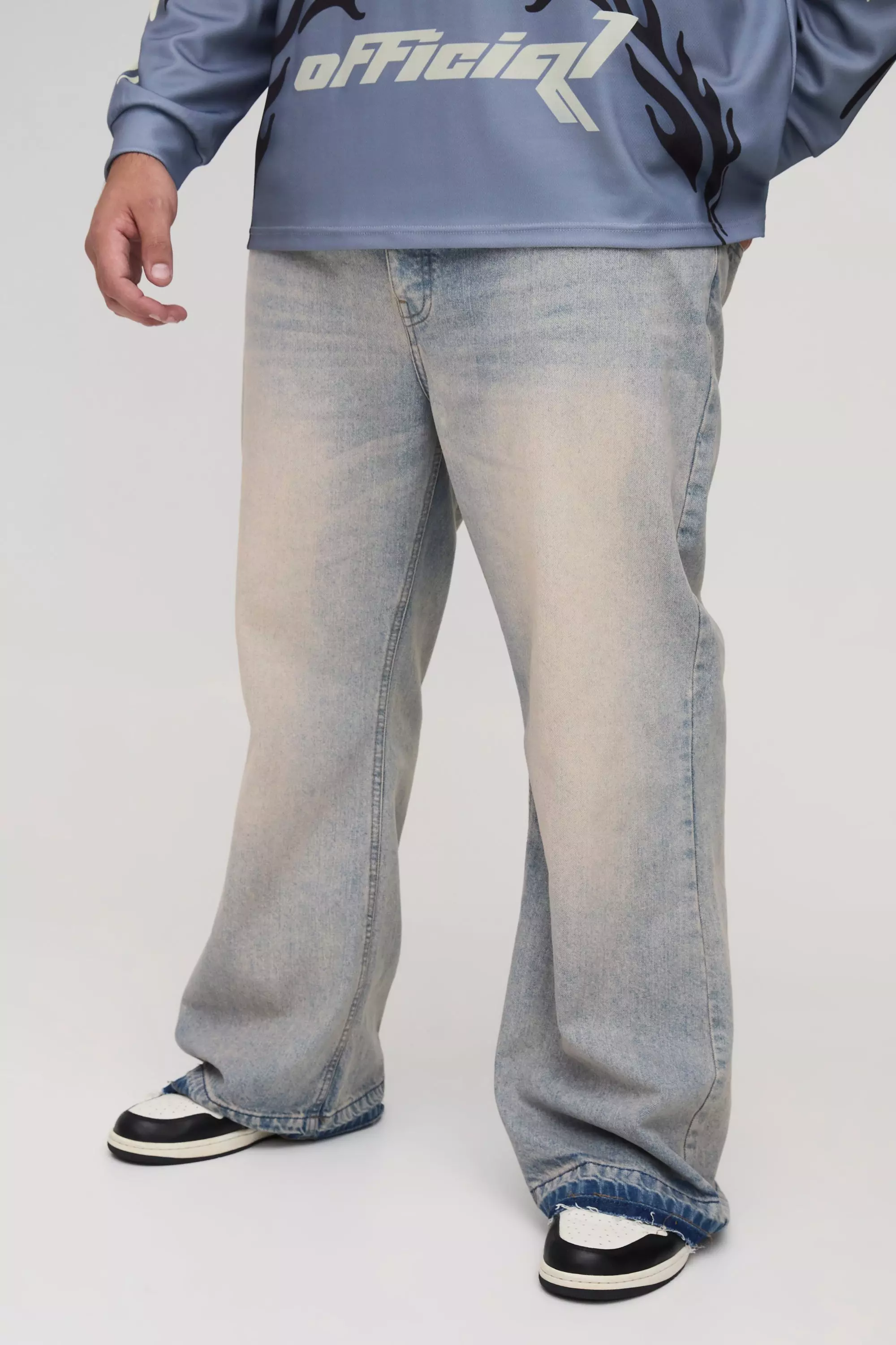 Plus Stonewash Rigid Flared Jeans alternative image