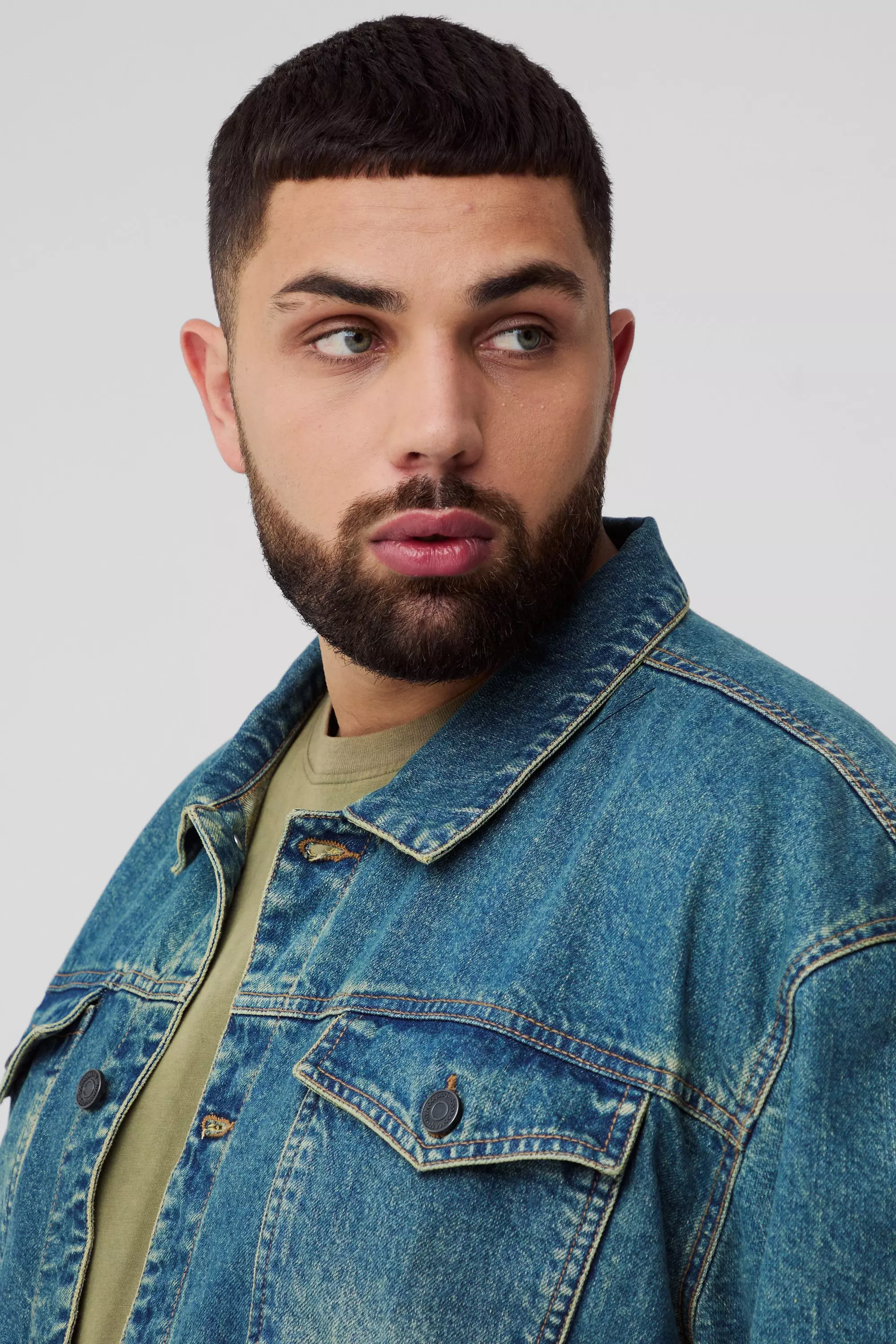 Plus kastige zerrissene Oversize Jeansjacke, Green alternatives Bild
