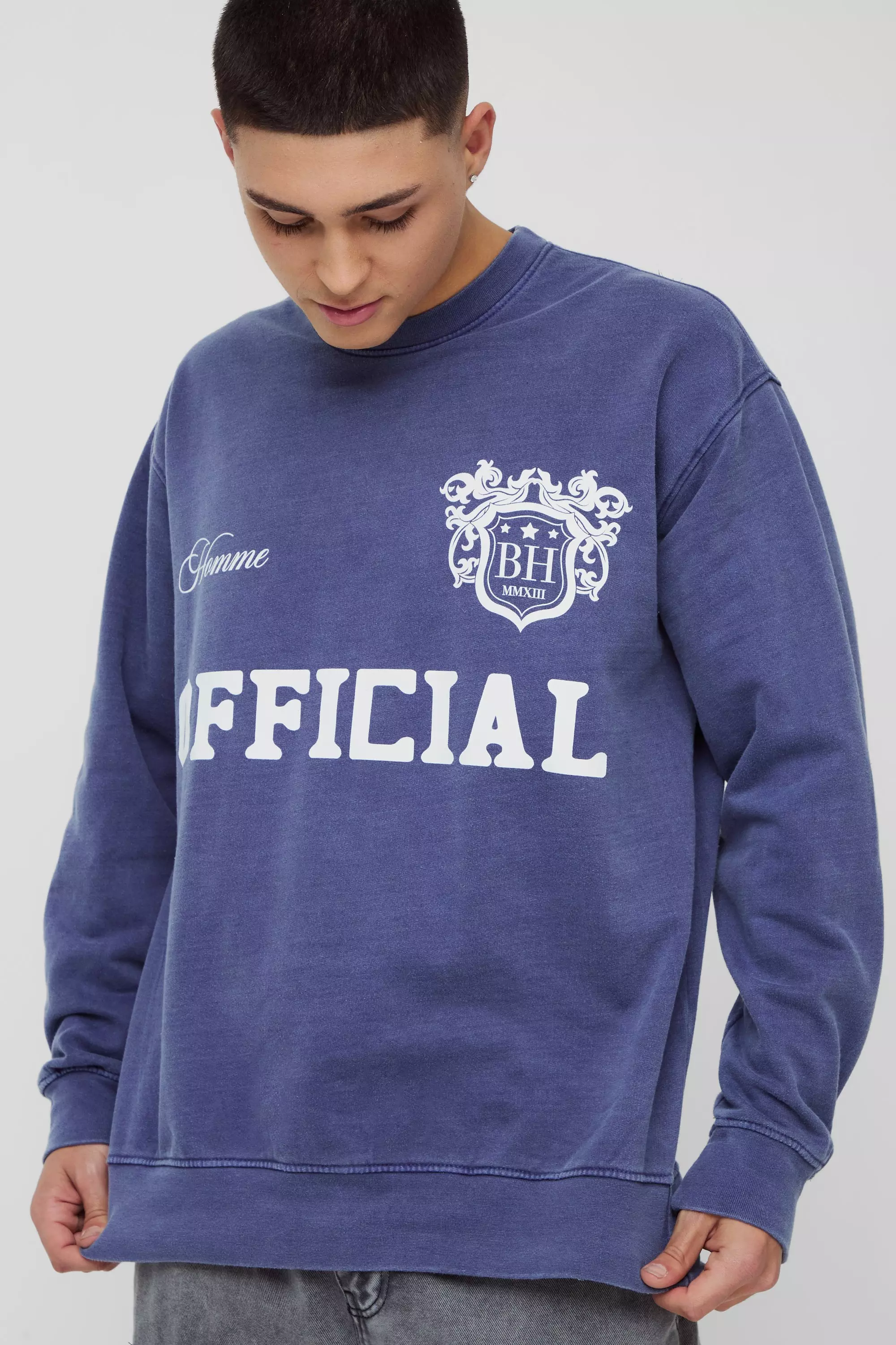 Navy Homme Official Retro Varsity Graphic Washed Sweatshirt