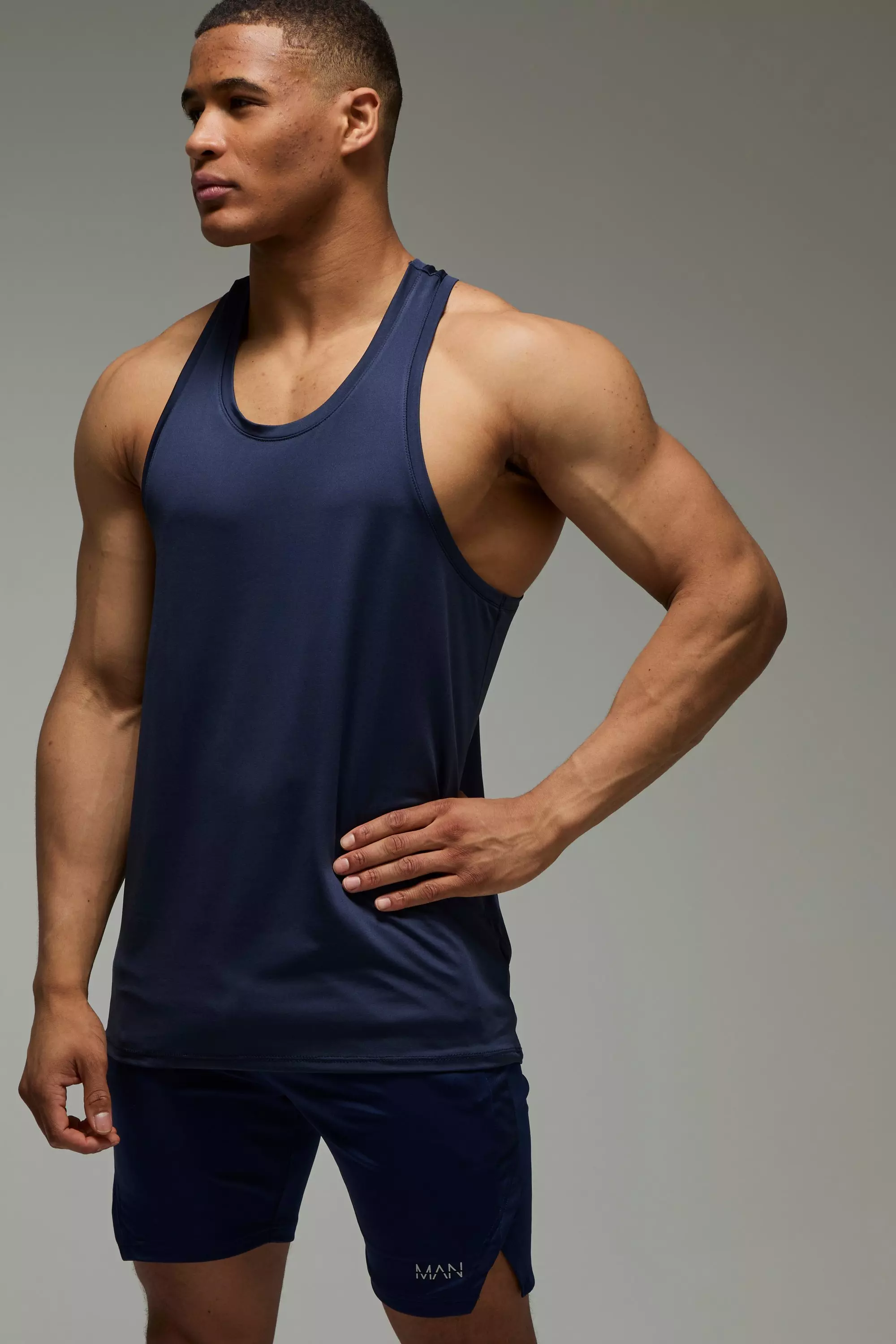 Man Active Regular Lightweight Essentials Workout Vest Navy