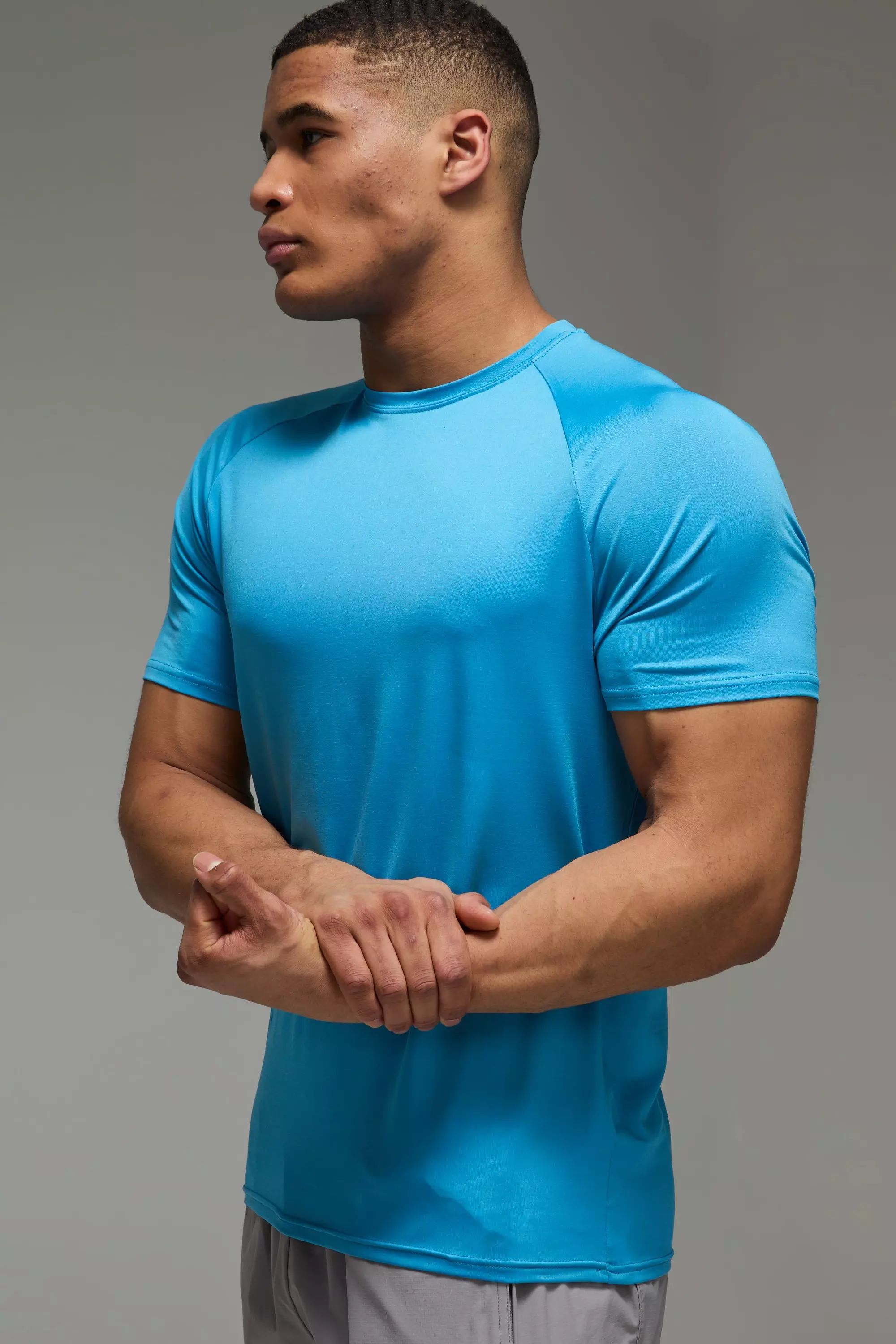 Man Active Lightweight Essentials Workout Regular Fit Raglan T-shirt Blue