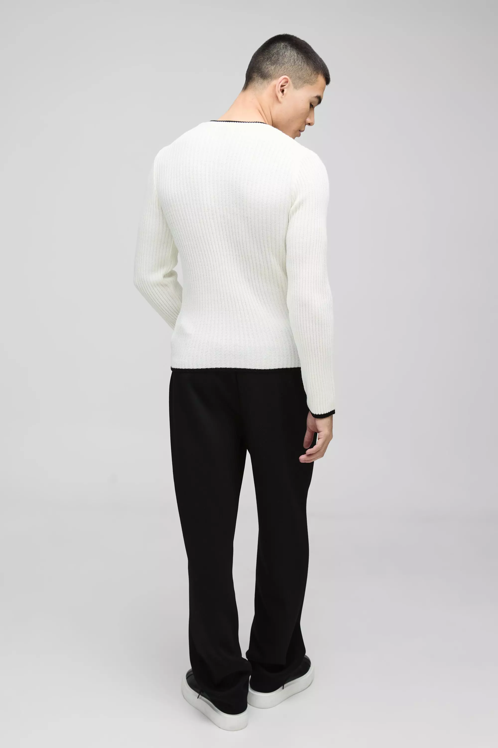 Langärmliger Muscle-Fit Kontrast-Pullover, White alternatives Bild