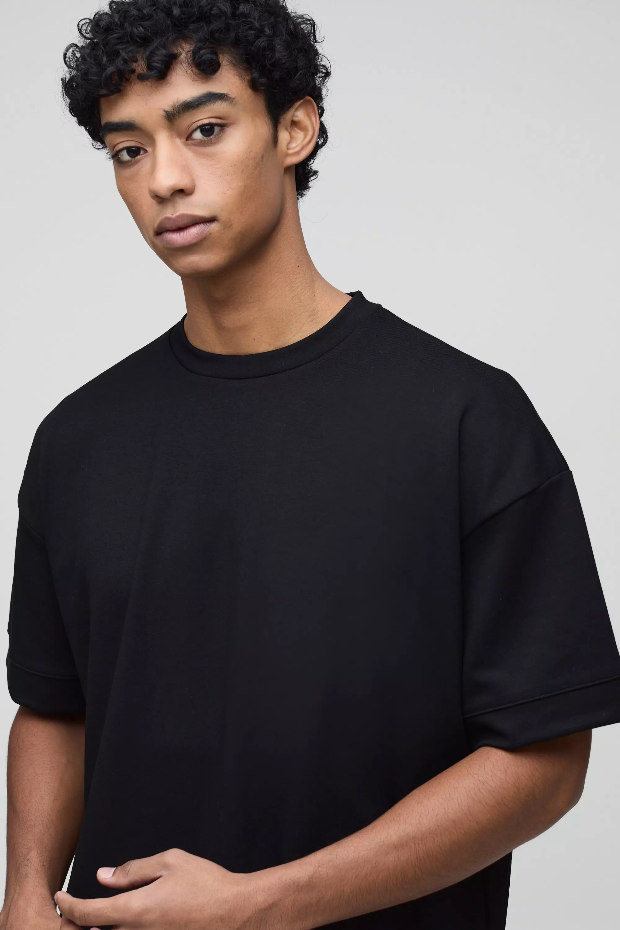 Black Oversized T-Shirt Met Perzikhuid alternatieve afbeelding