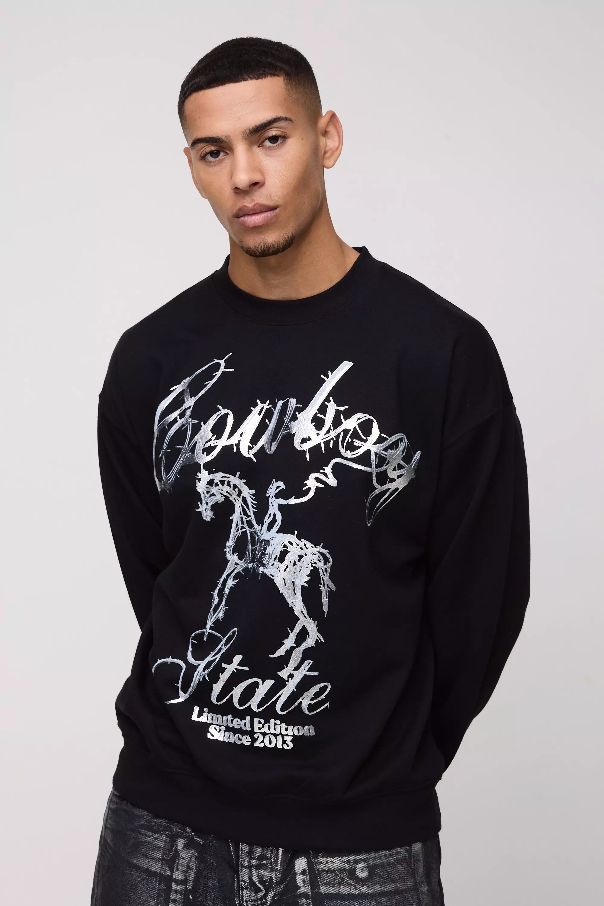 Black Oversized Western Metallic Graphic Sweatshirt alternative image