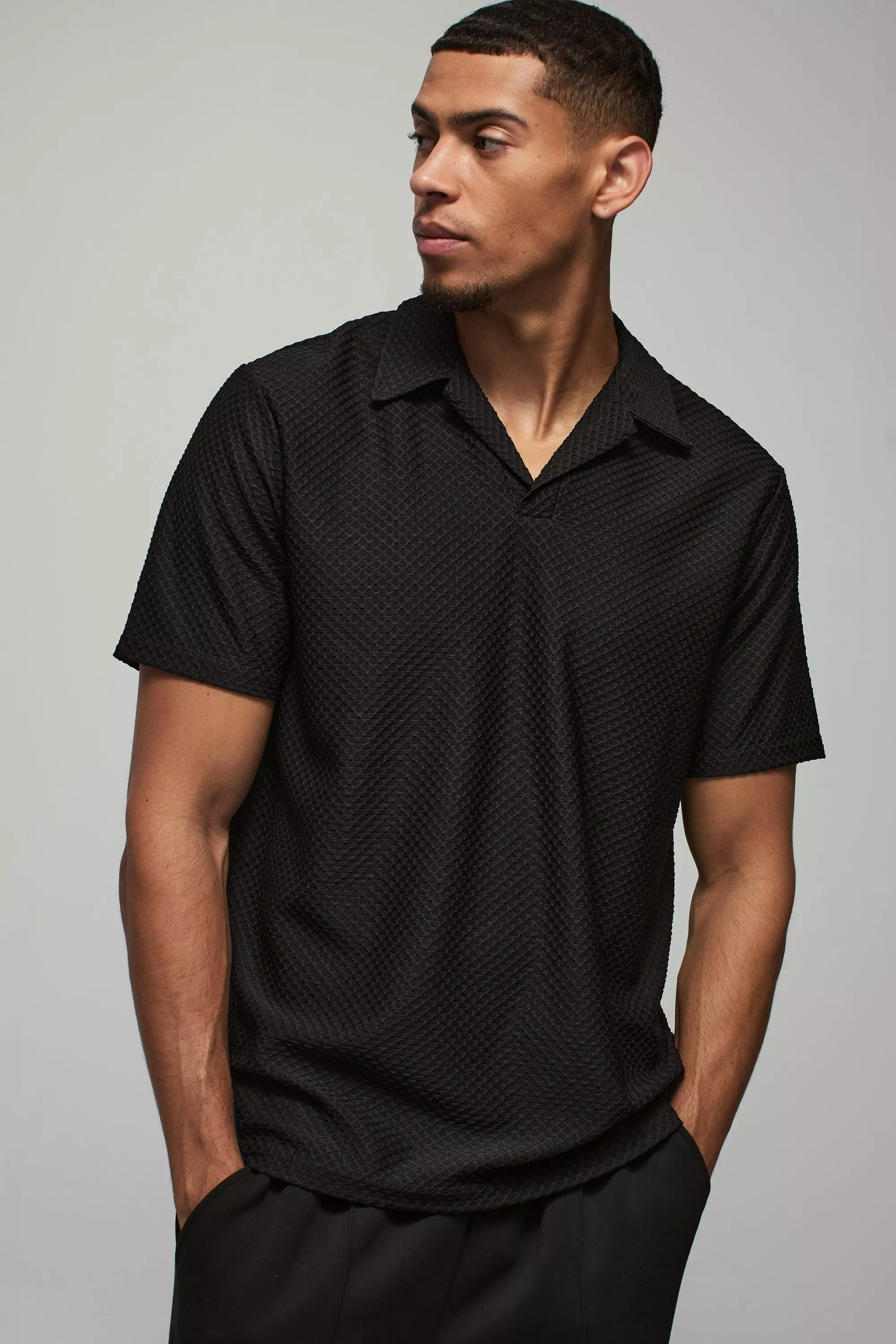 Regular Fit Textured Revere Polo Black