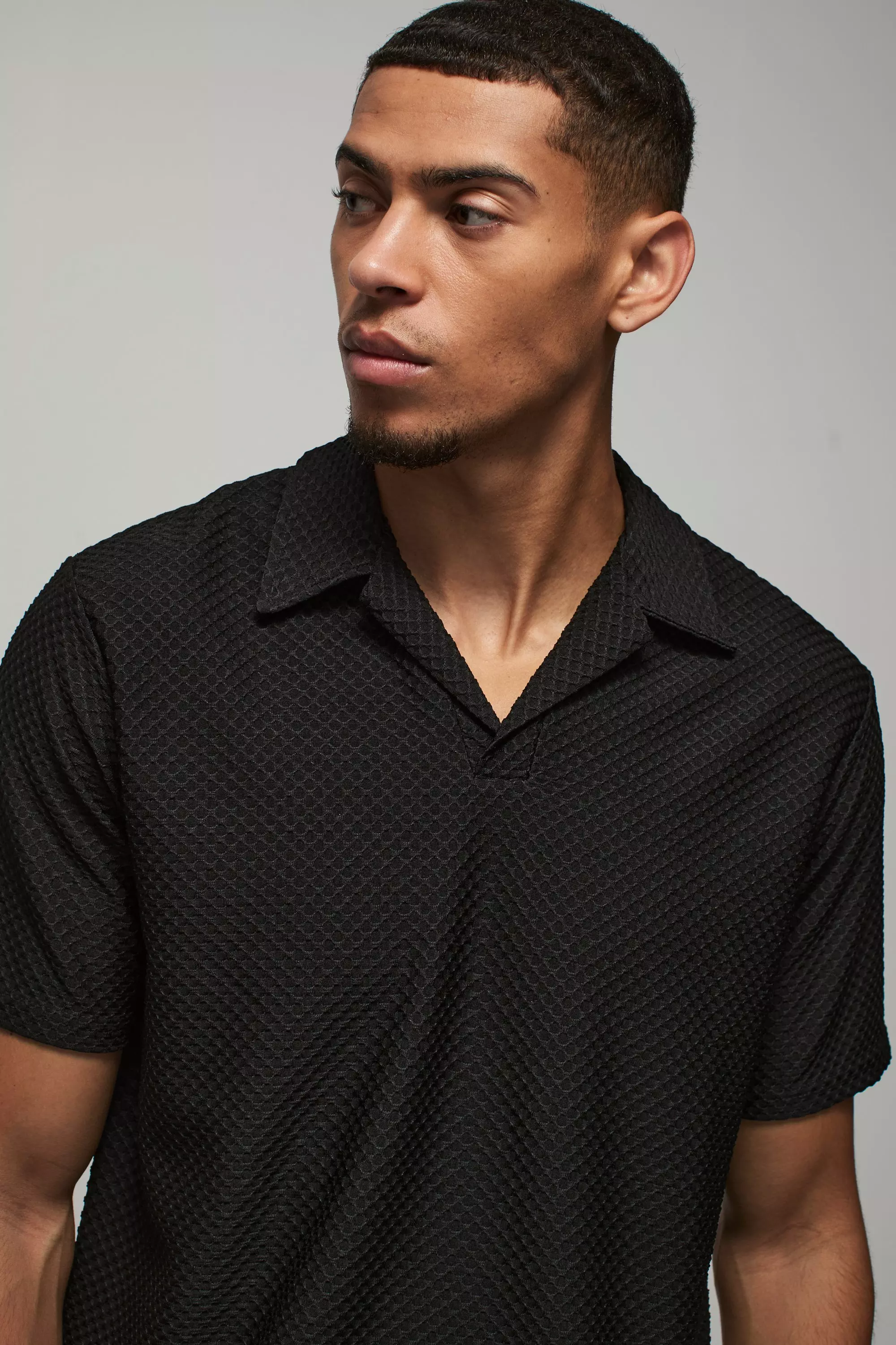 Black Regular Fit Textured Revere Polo alternative image