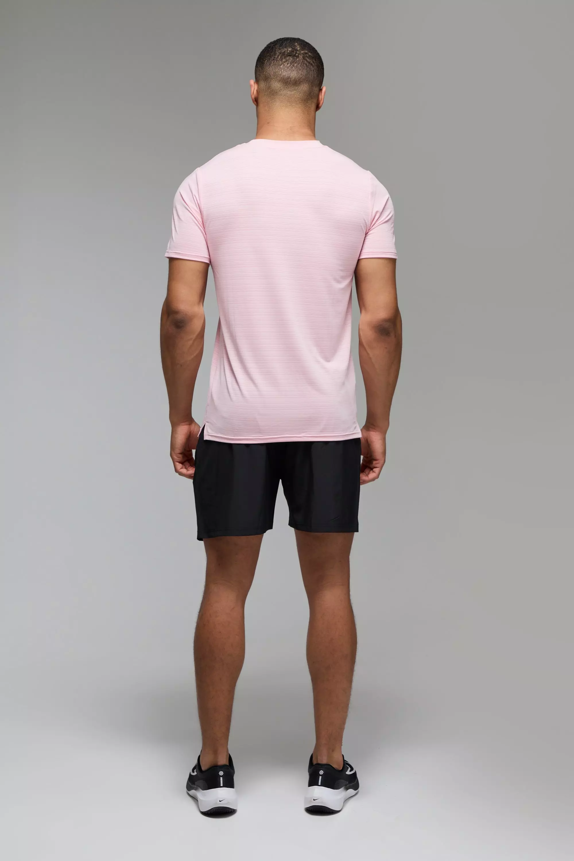 Black Man Active Regular  Stretch Woven 5inch Short alternative image
