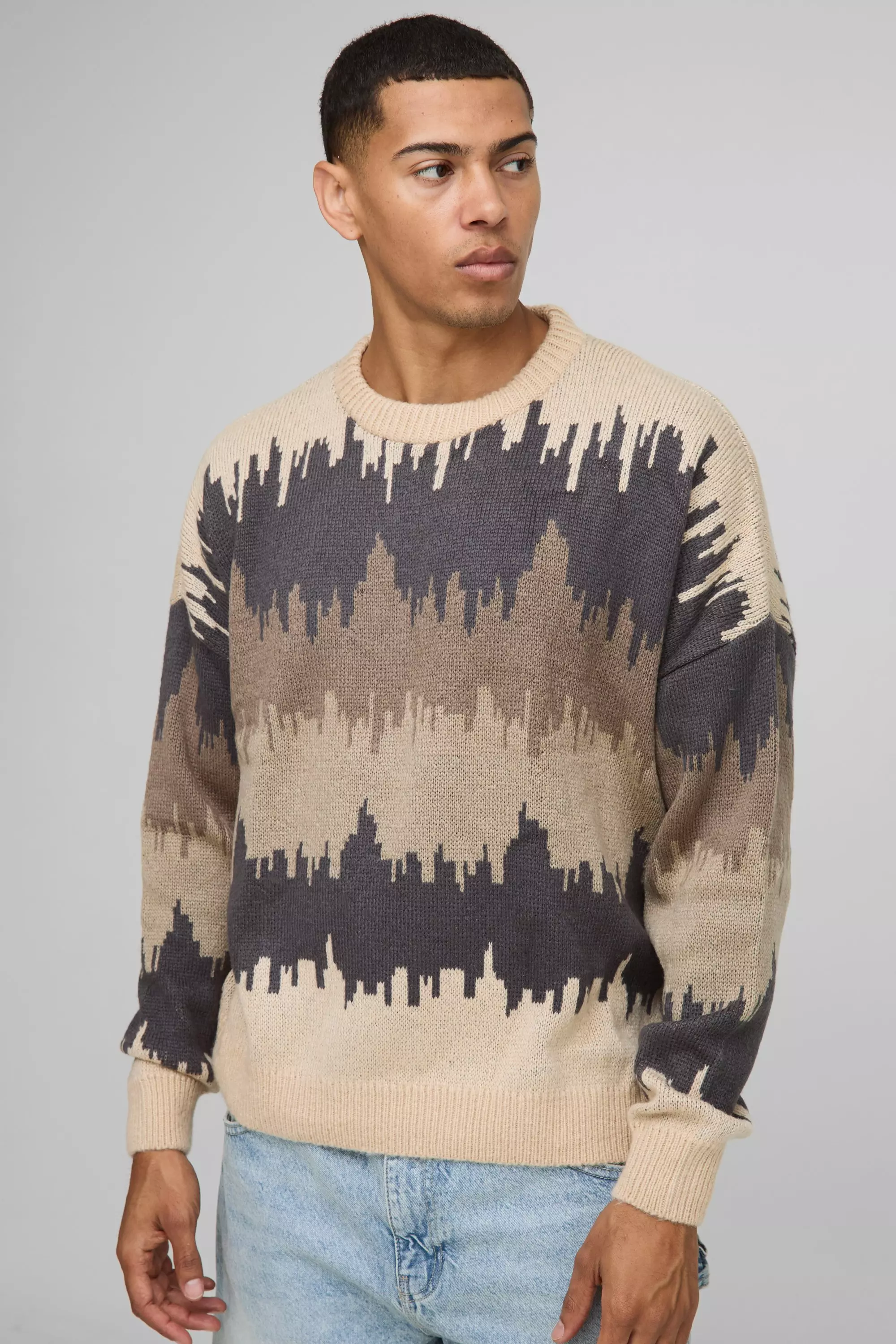 Kastiger Oversize Pullover mit abstraktem Print, Brown alternatives Bild