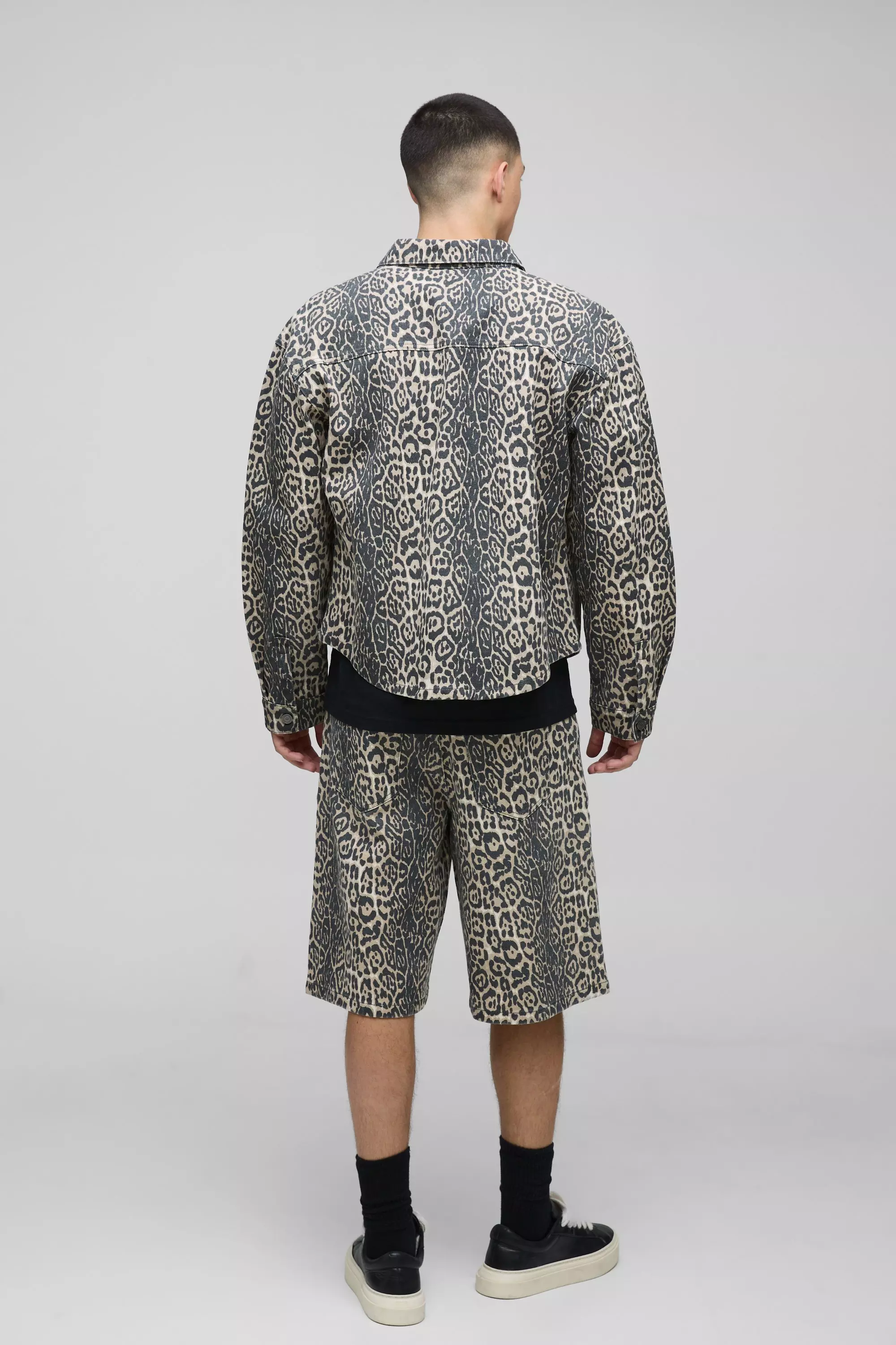 Tan Relaxed Fit Washed Twill Leopard Short alternative image