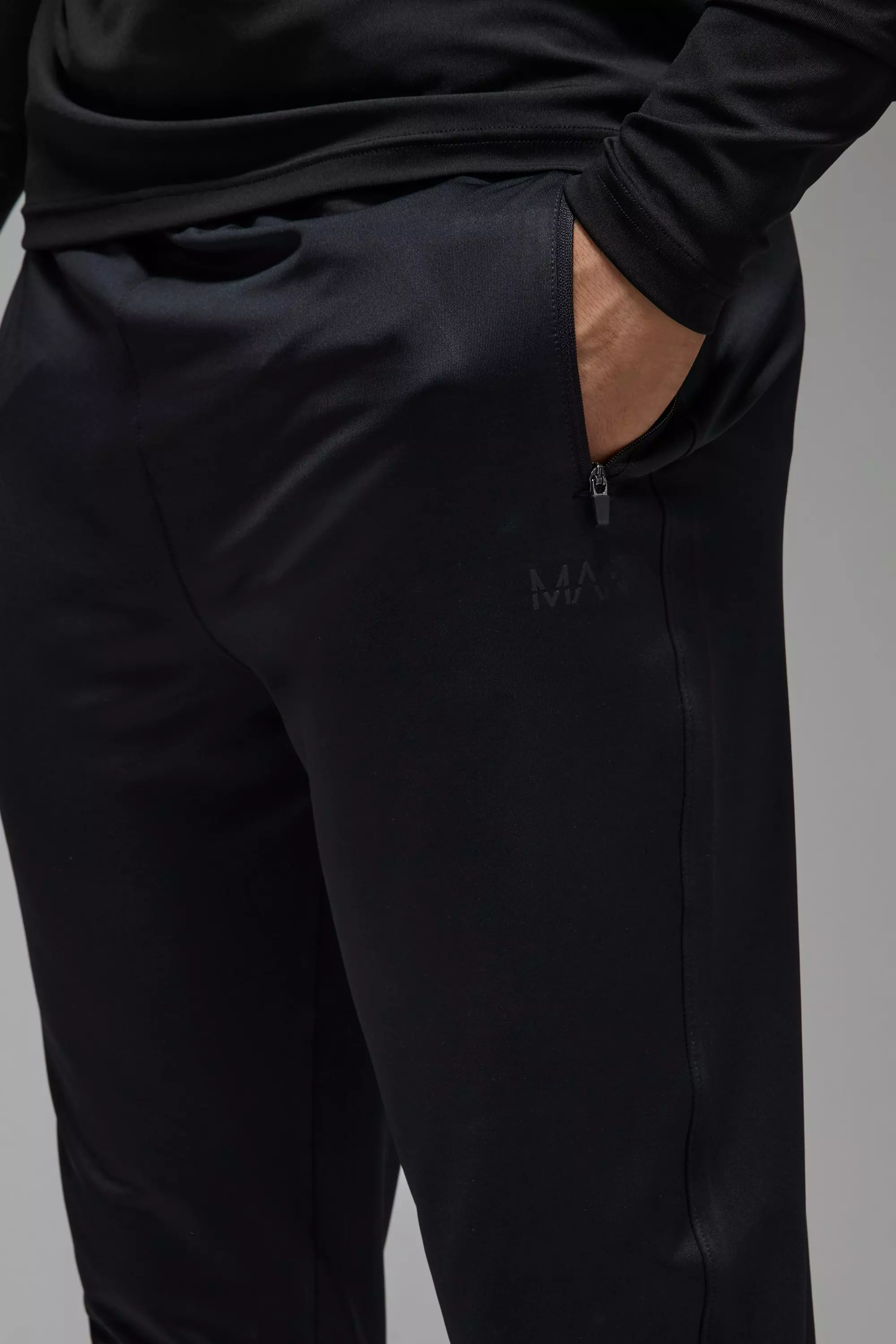 Black Man Active Performance Tapered Stretch Jogger alternative image