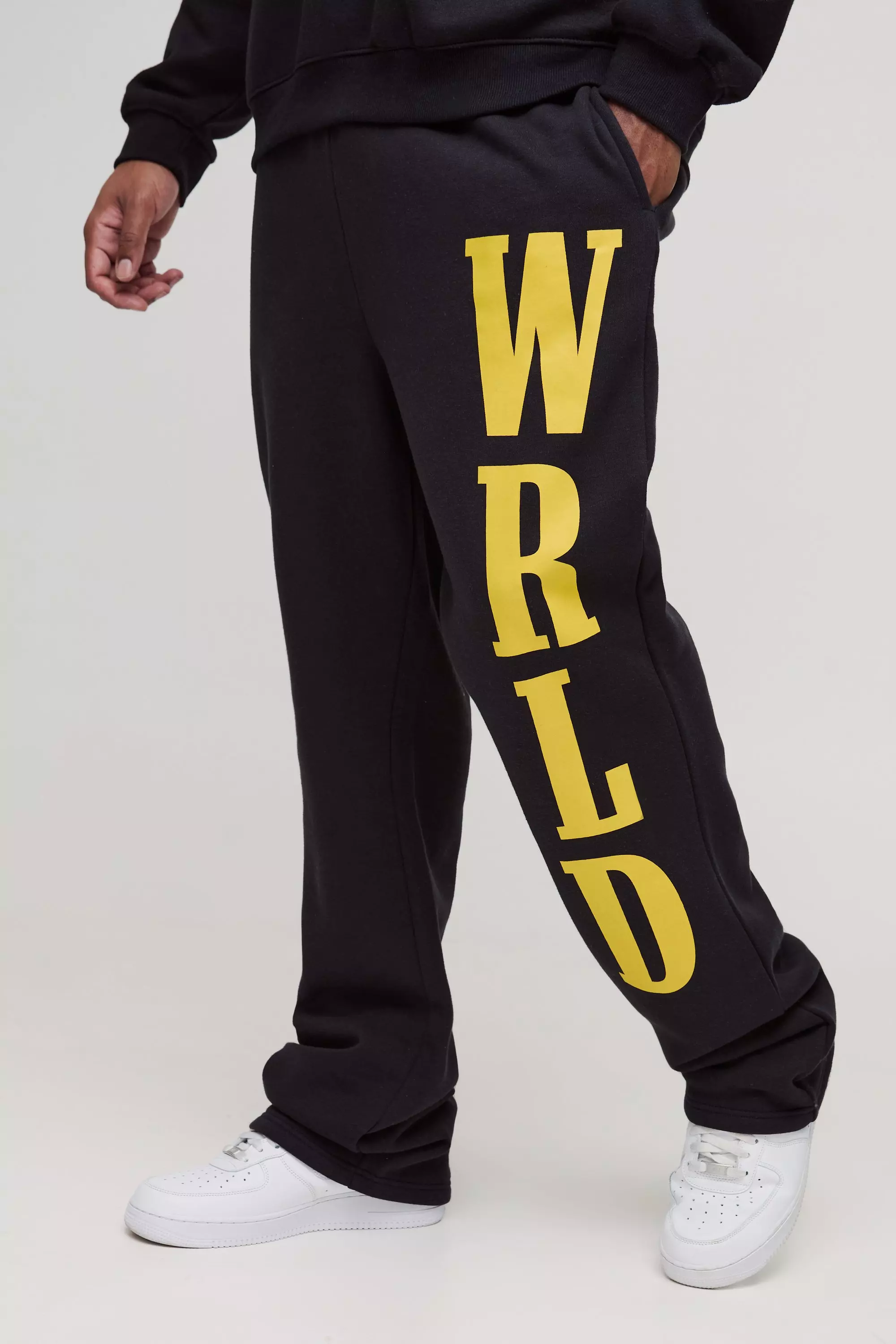 Plus Slim Stacked Wrld Print Gusset Joggers, Black alternatives Bild