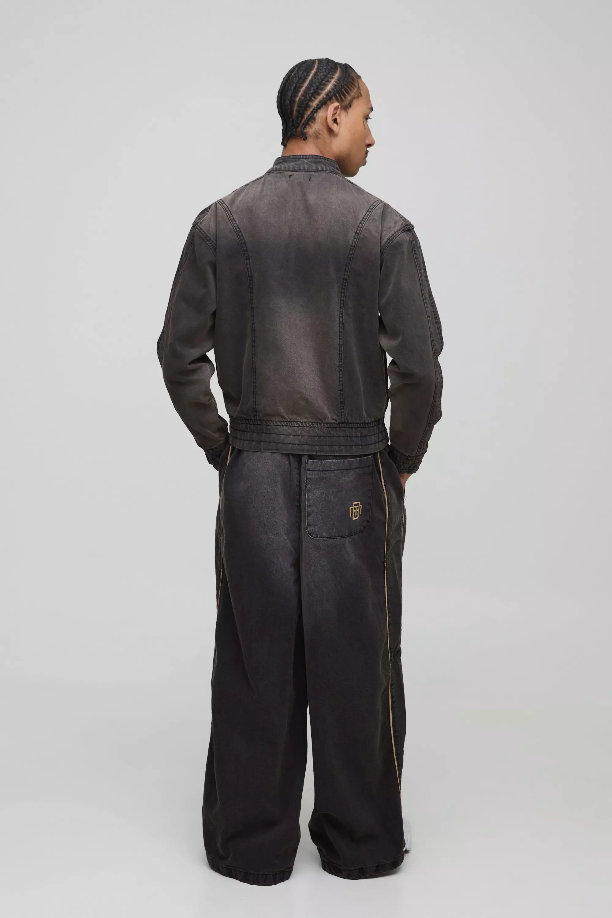Kastige Denim-Bomberjacke mit Trichterkragen, Sand alternatives Bild