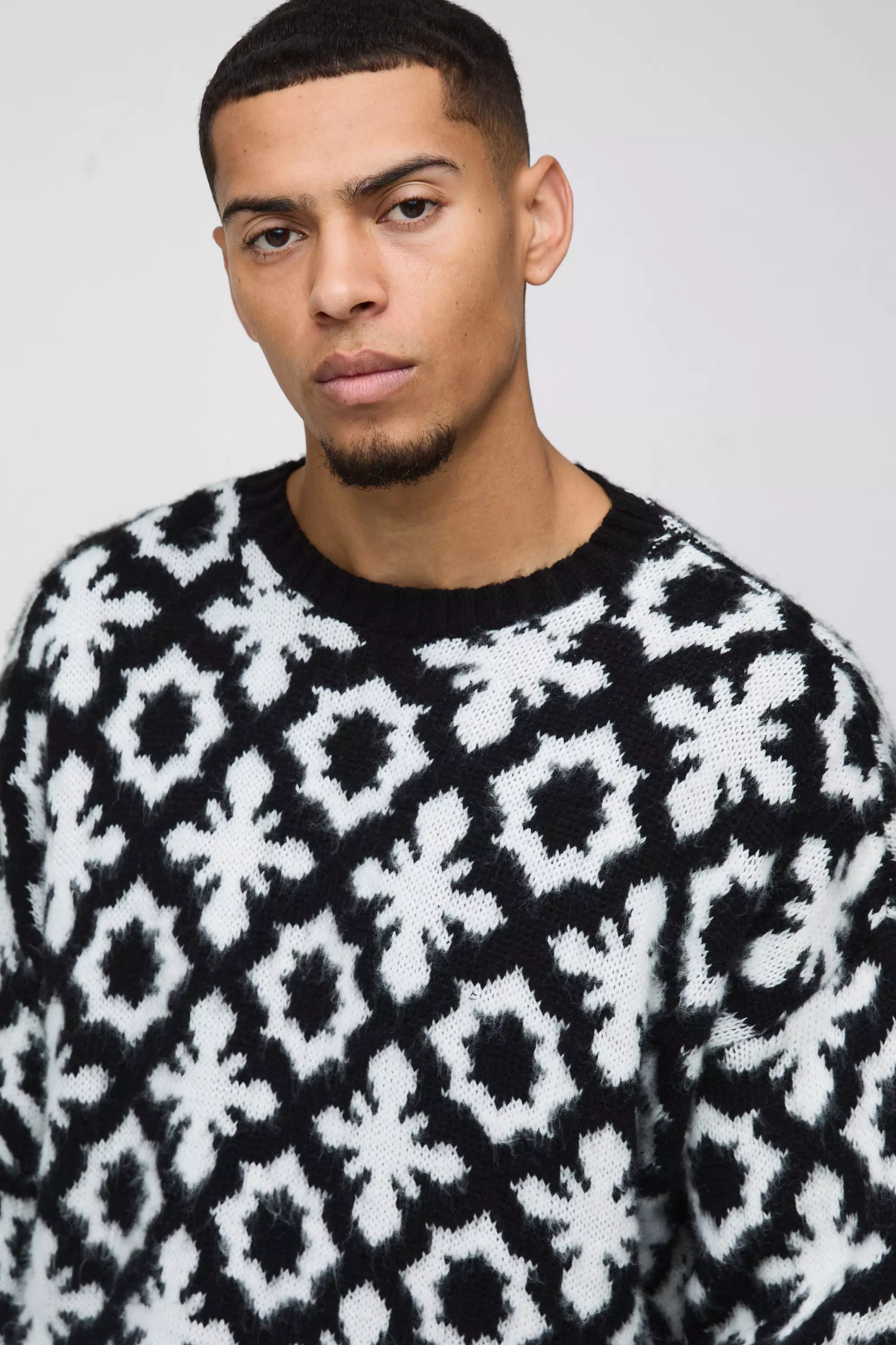 Pull oversize en maille brossée à motif jacquard, Black autre image