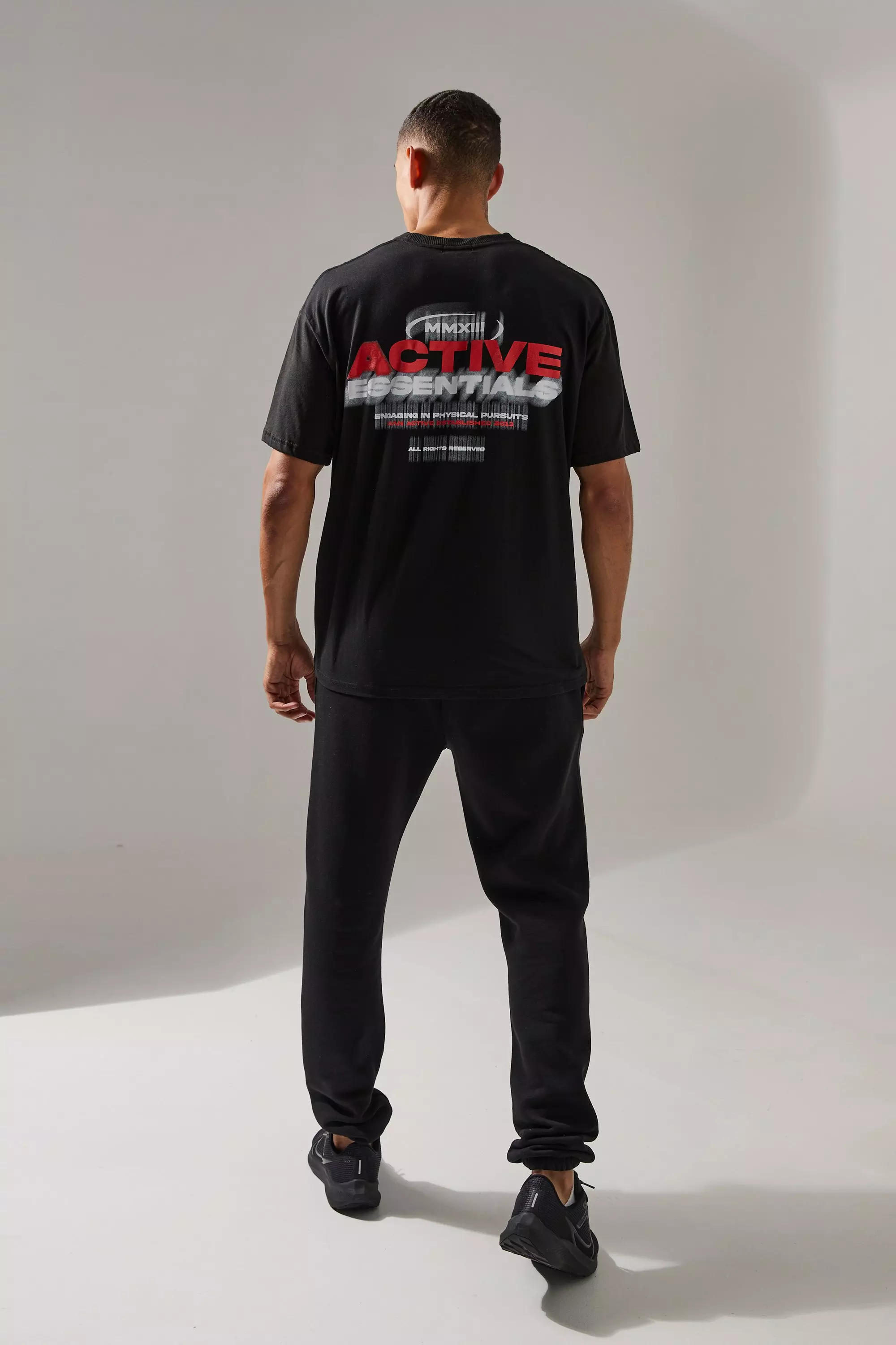 Black Man Active Essentials Blurred Oversized T-shirt alternative image