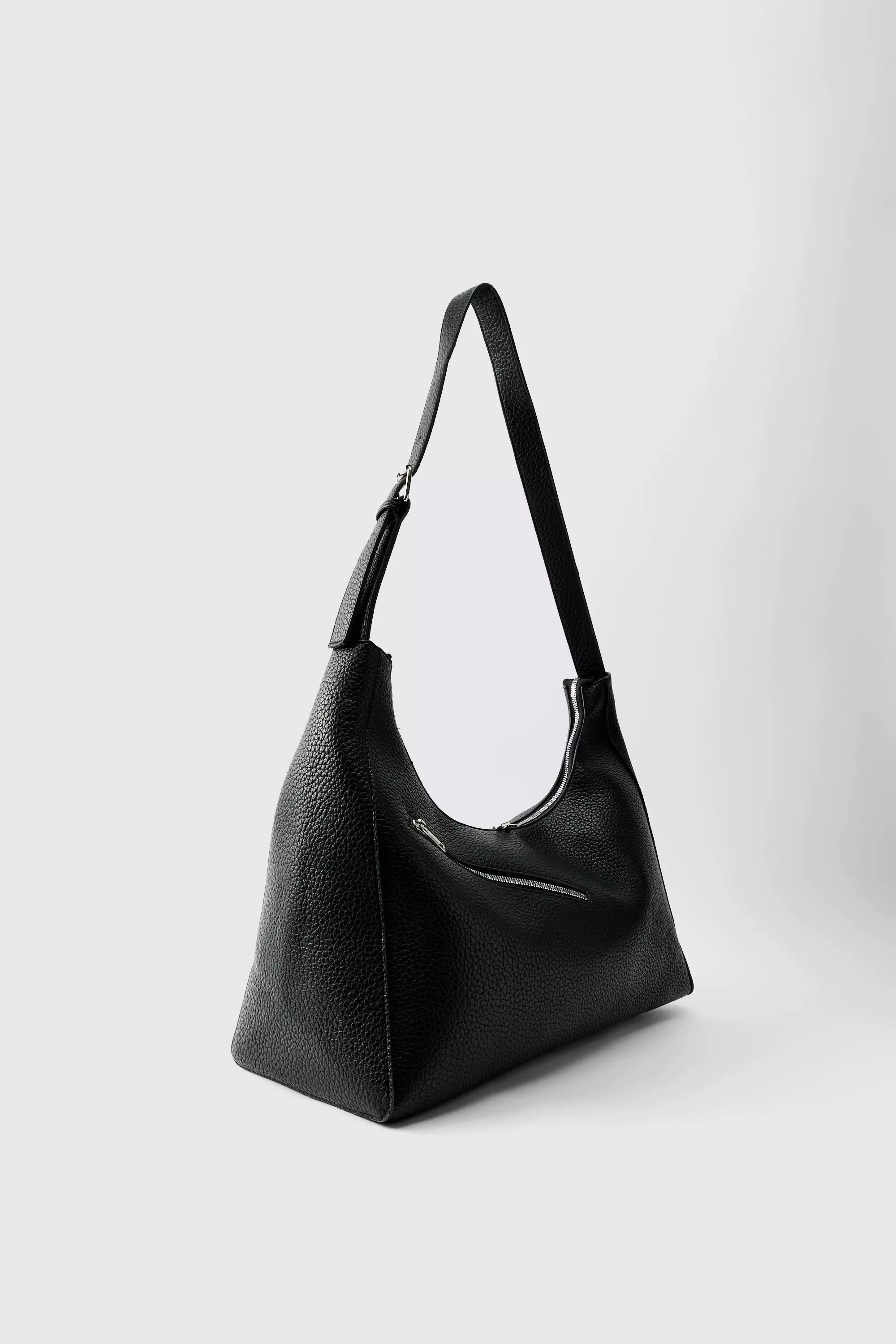 Black Faux Leather Extreme oversized Shoulder bag alternative image
