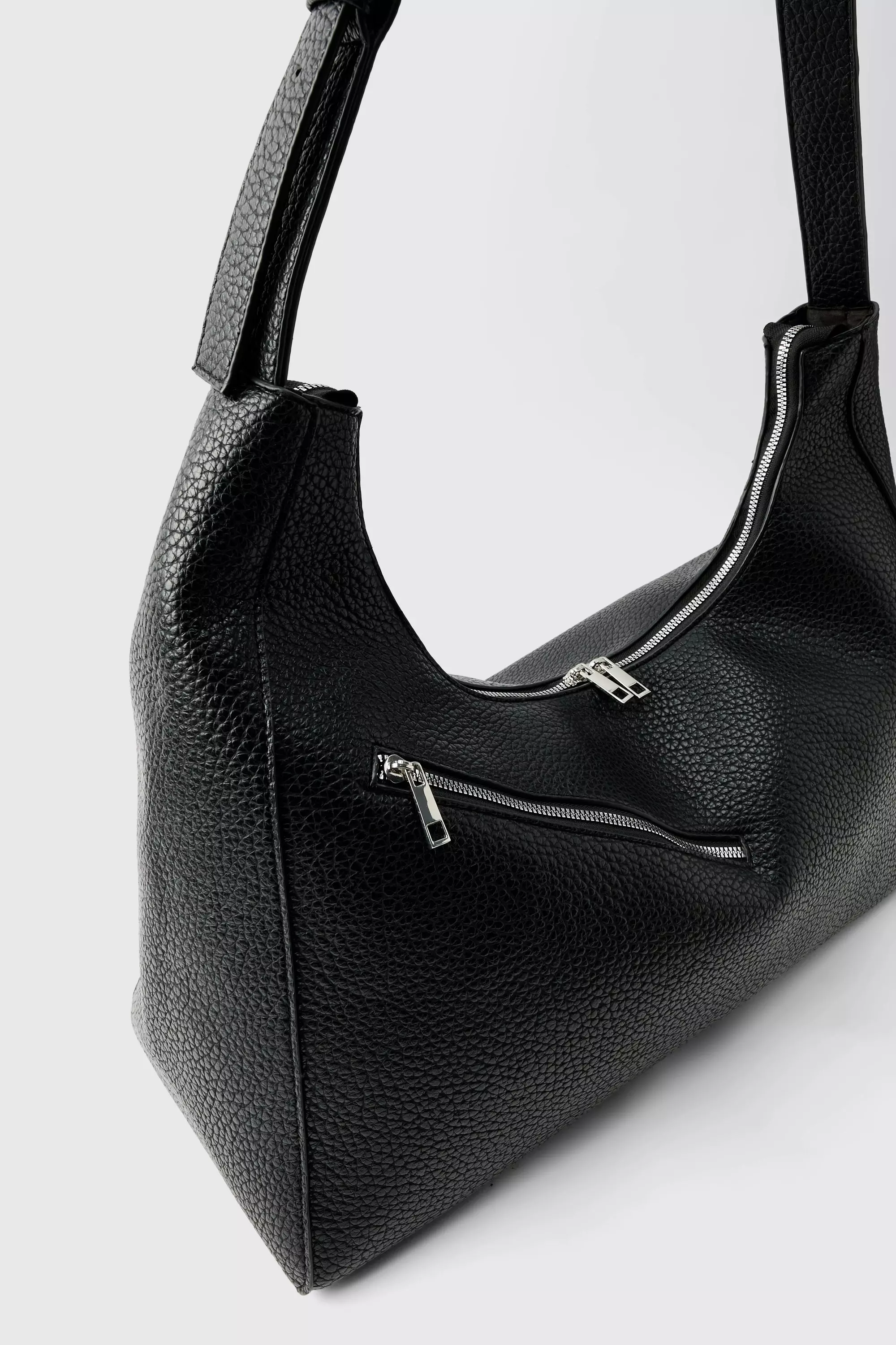 Black Faux Leather Extreme oversized Shoulder bag alternative image