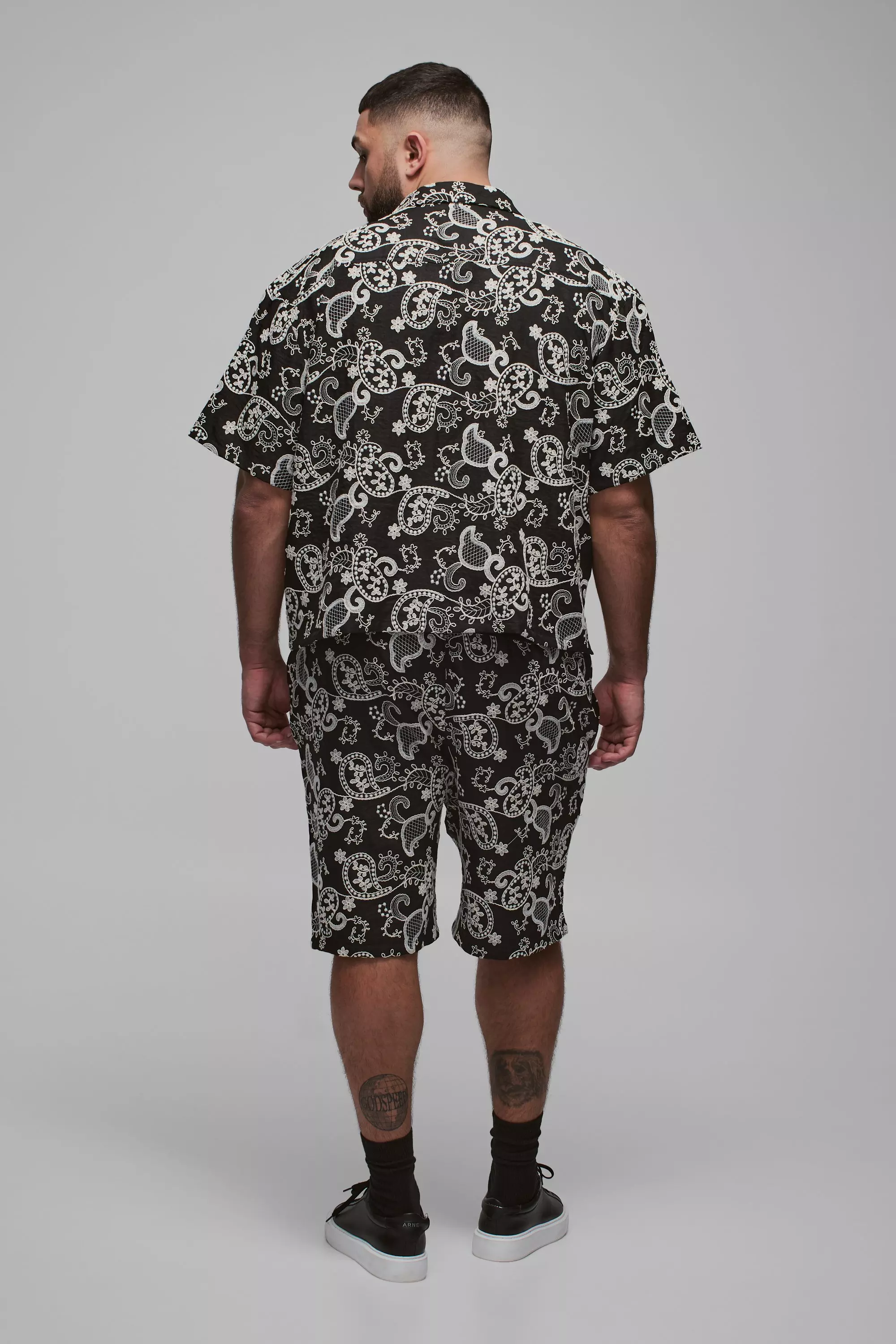 Black Plus Paisley Relaxed Fit Embroidered Shorts alternative image