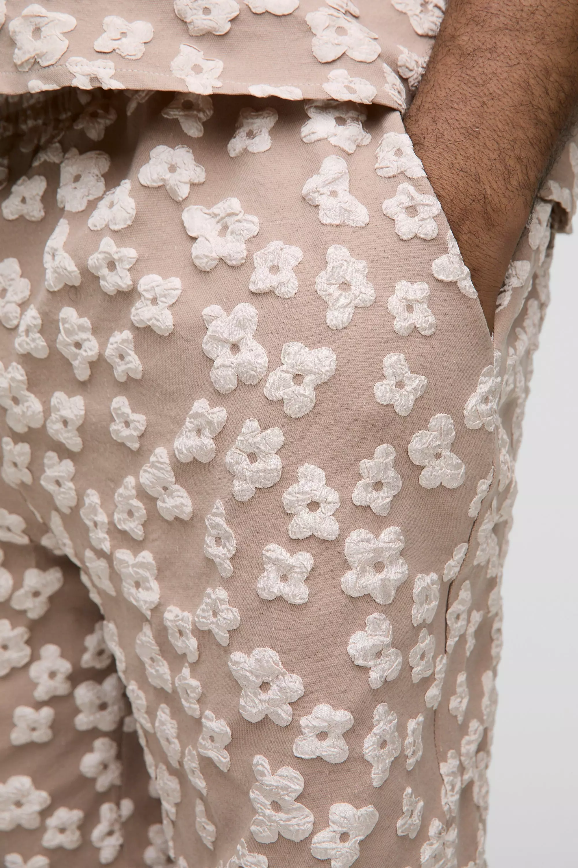 Grande taille - Short satiné fleuri, Stone autre image