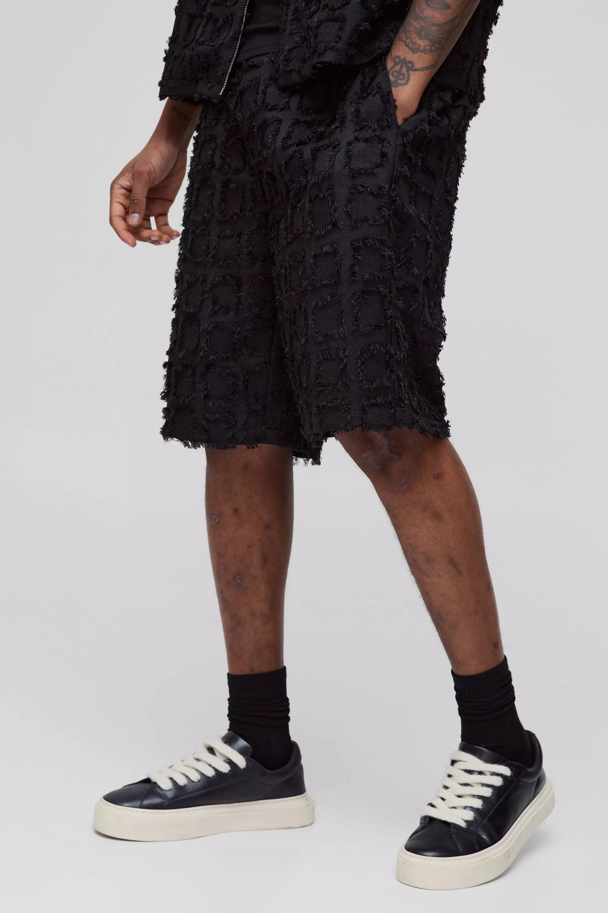 Black Tall Smart Relaxed Fit Tufted Shorts alternative image
