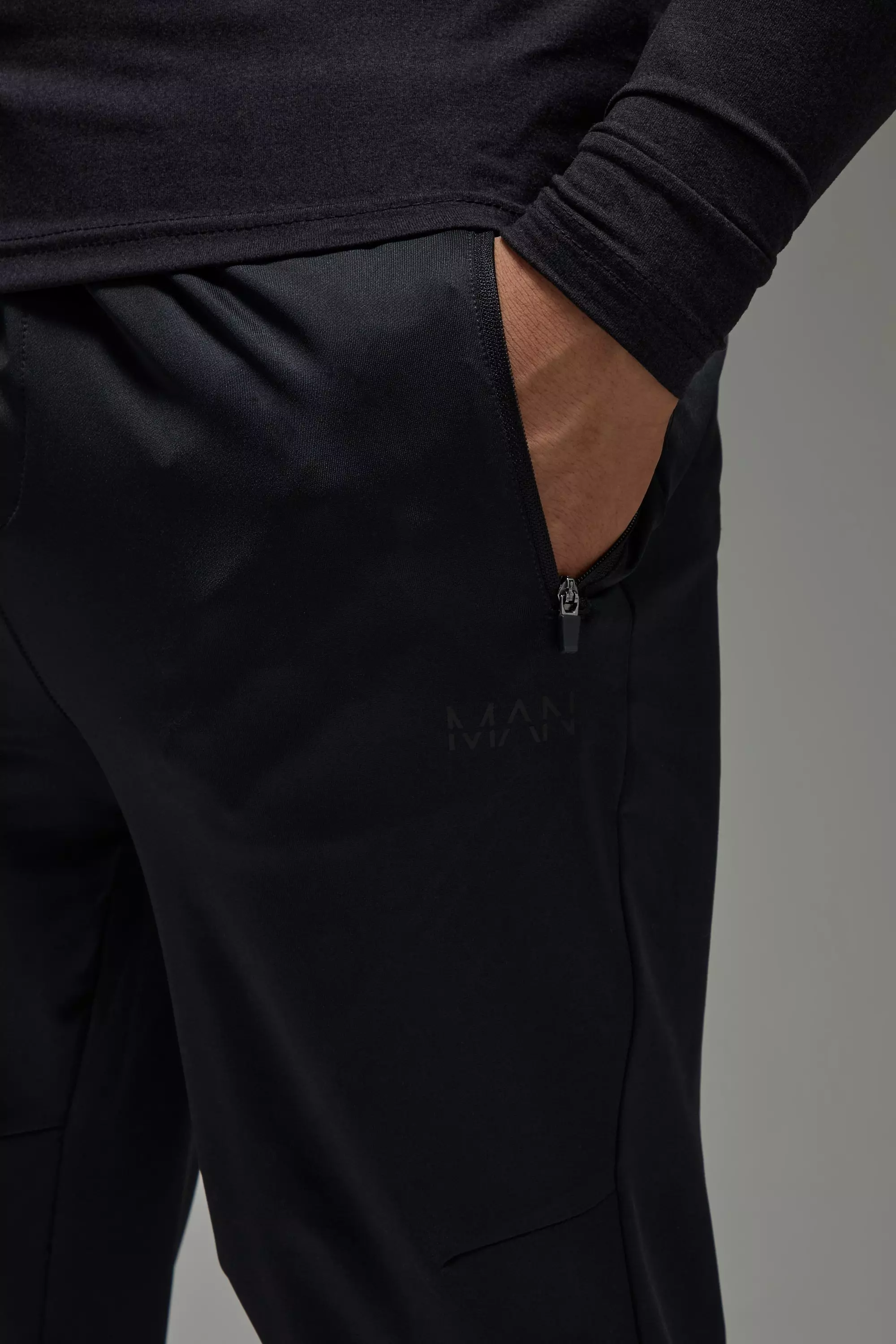 Jogging fuselé stretch zippé - MAN Active, Black autre image