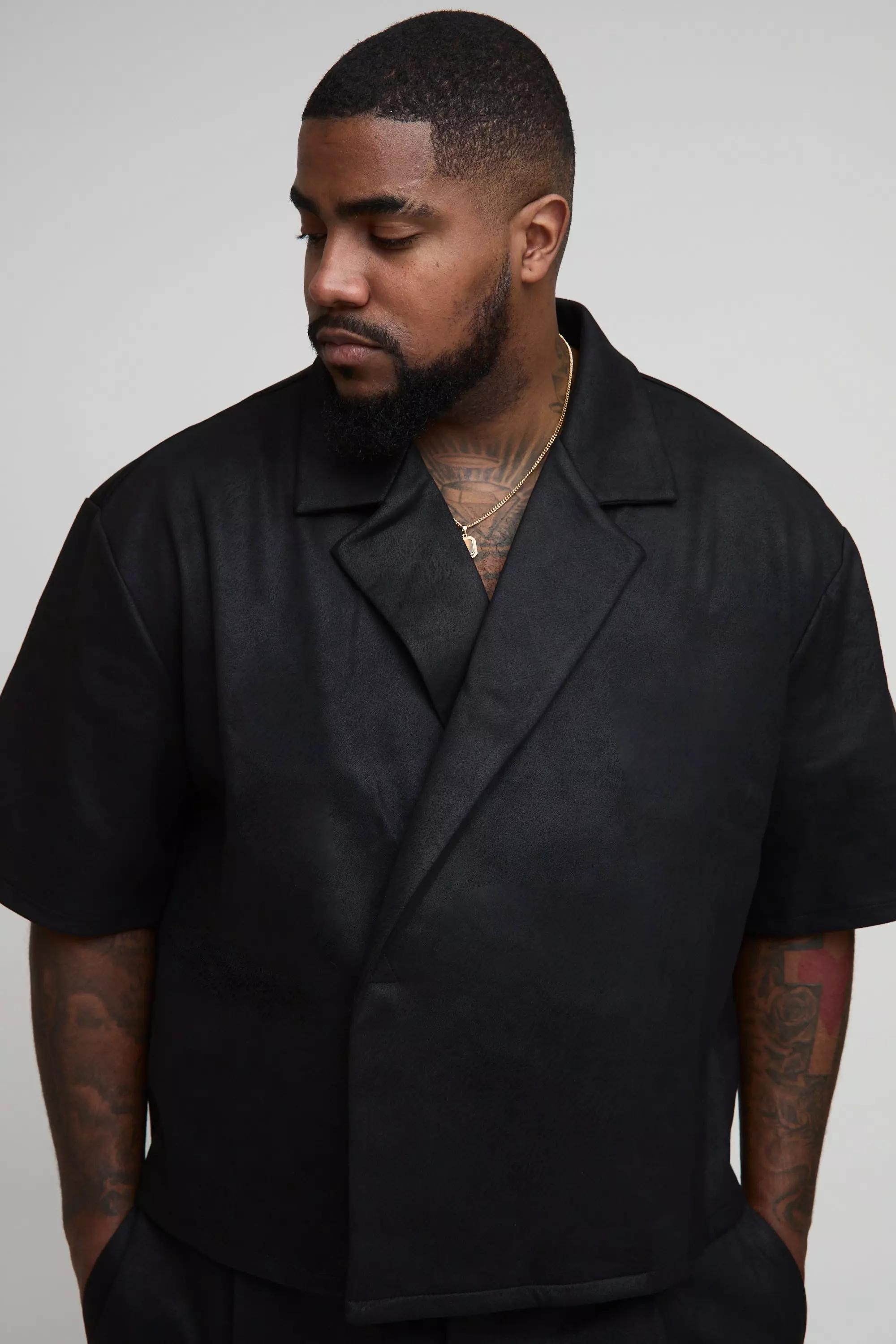 Grande taille - Chemise de tailleur en synthétique, Black autre image