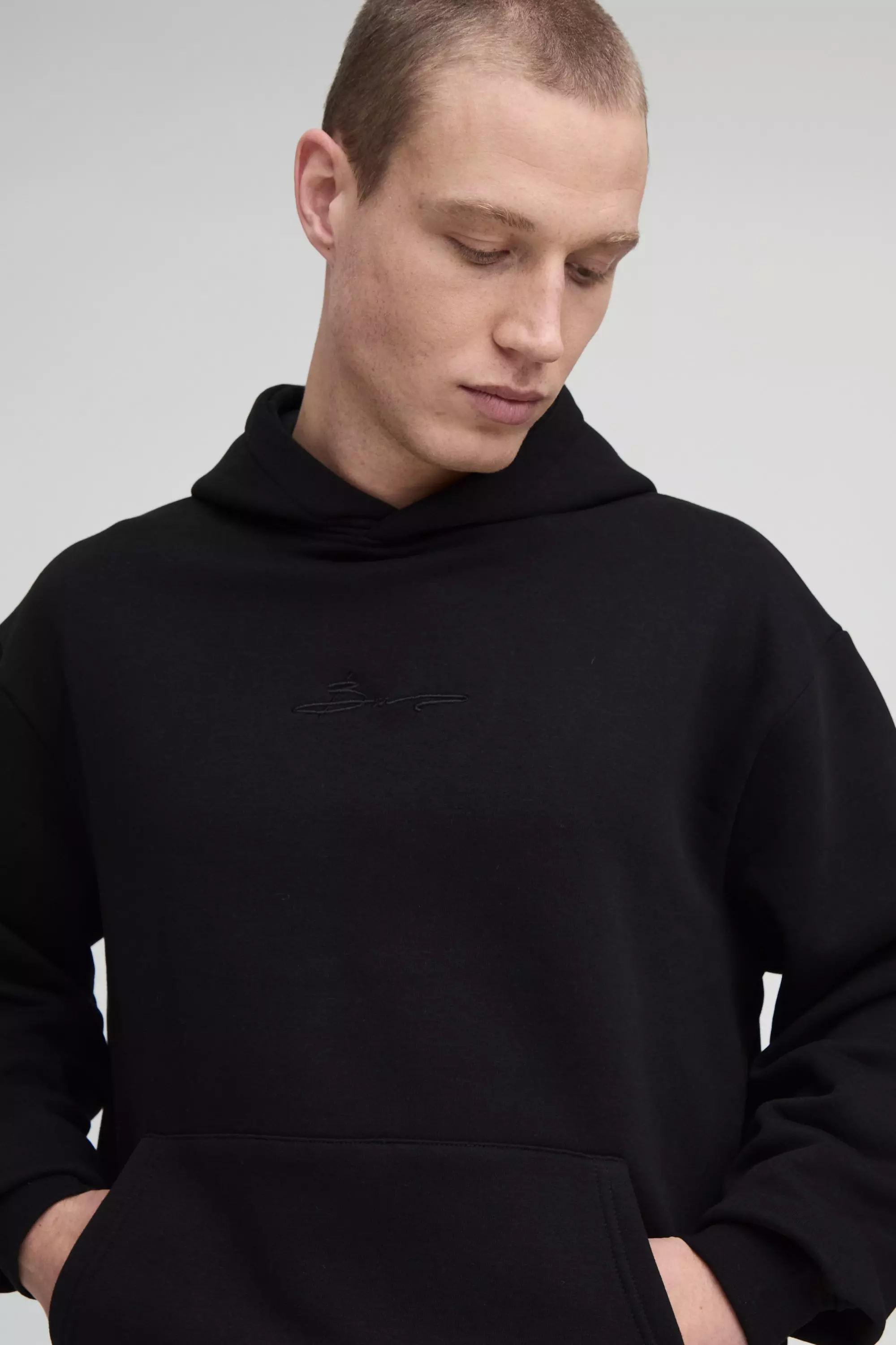 Black 330GSM Oversized BM Signature Over The Head Hoodie alternative image