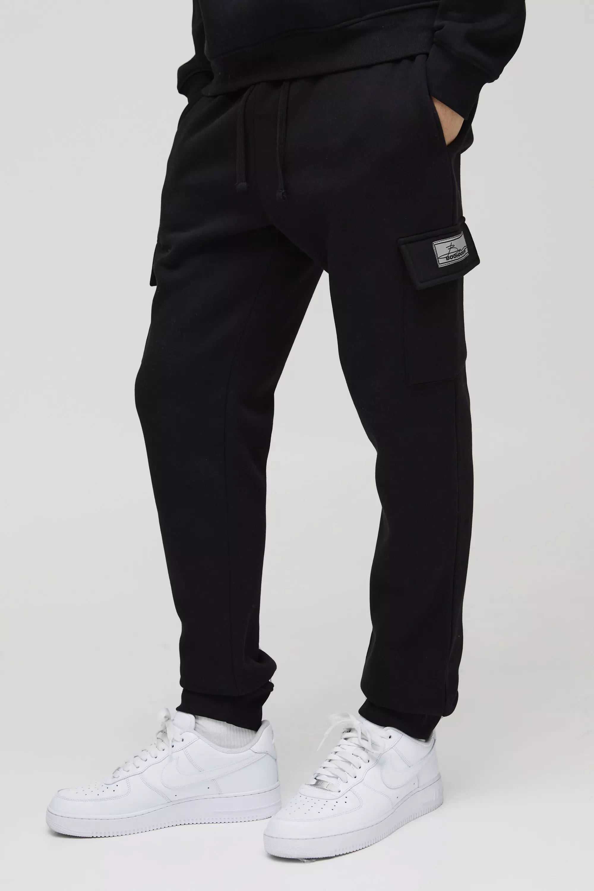 Black 330GSM Slim Fit BM Signature Label Cargo Jogger alternative image