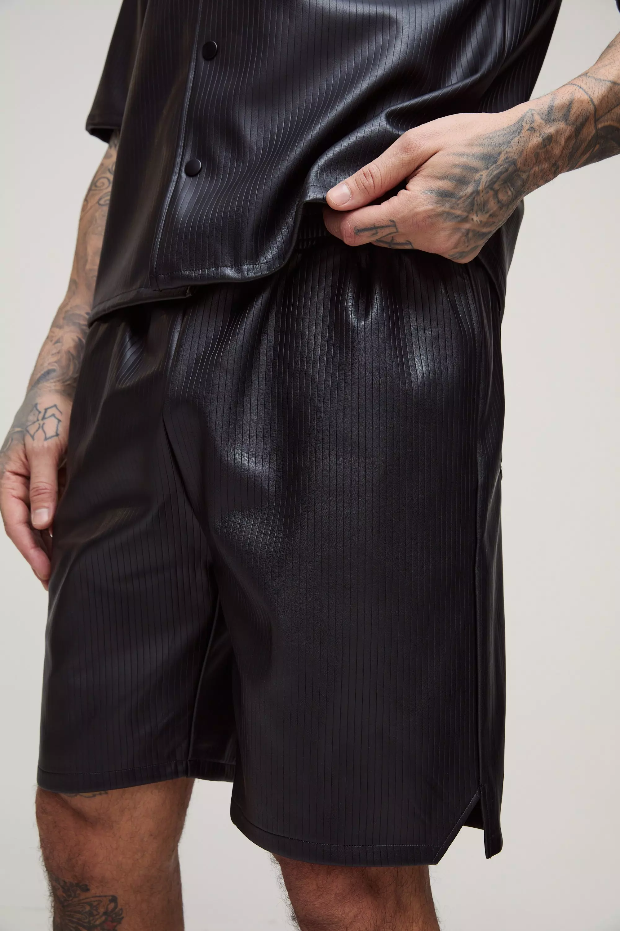Black Tall Pleated PU Basketball Shorts alternative image