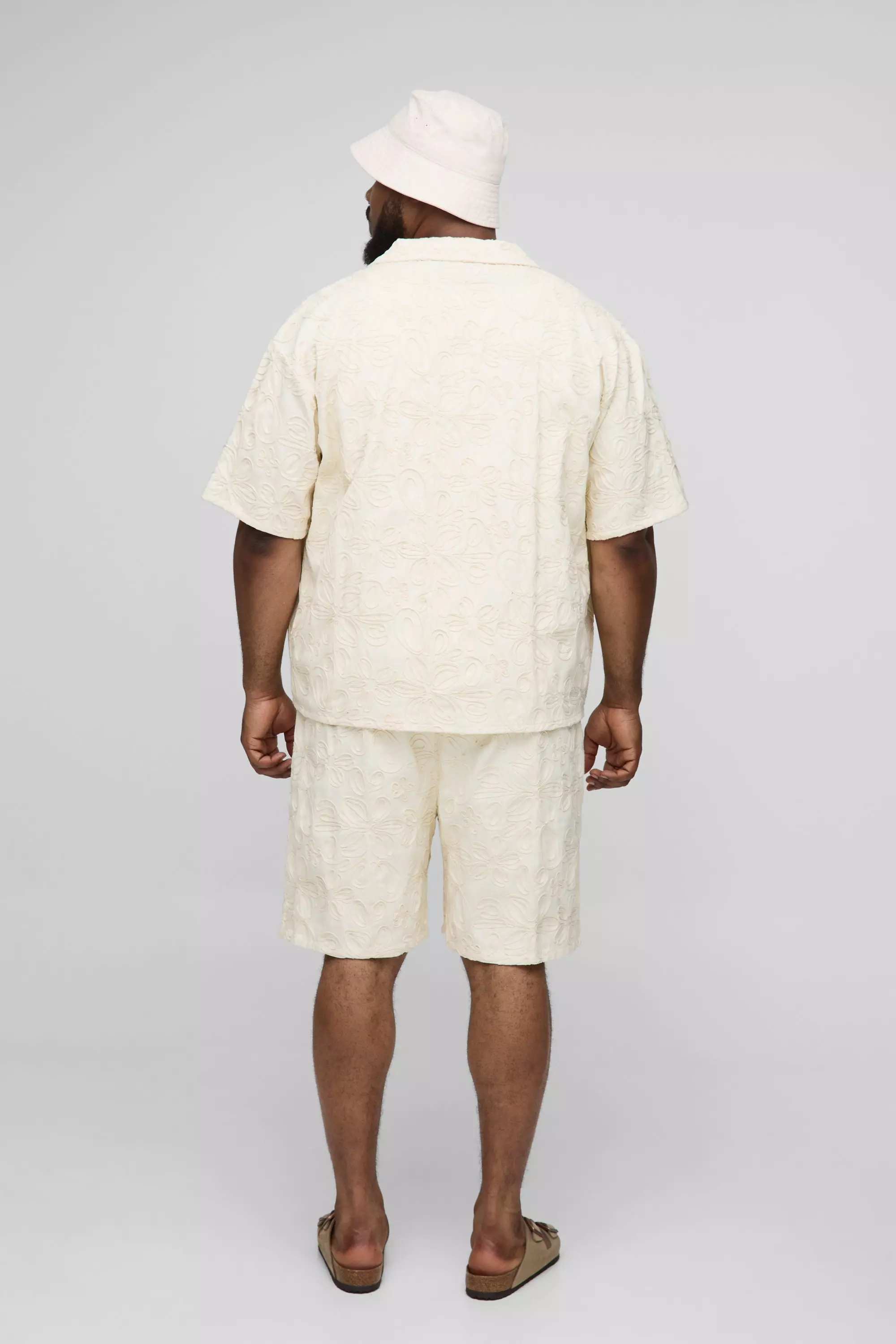 Stone Plus Applique Twill Relaxed Fit Drawcord Shorts alternative image