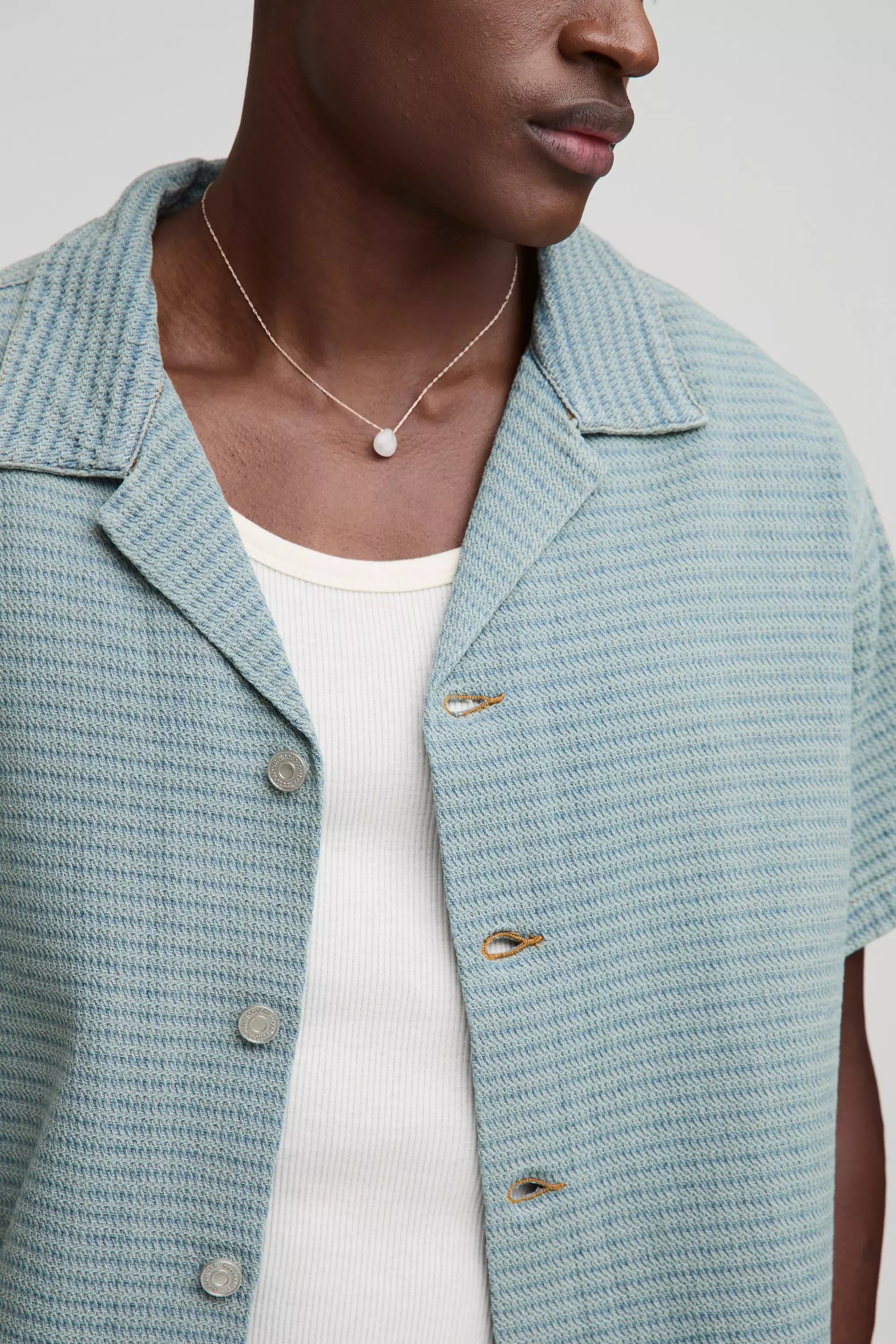 Light blue Boxy Spijkerblouse Met Revers Kraag En Textuur alternatieve afbeelding