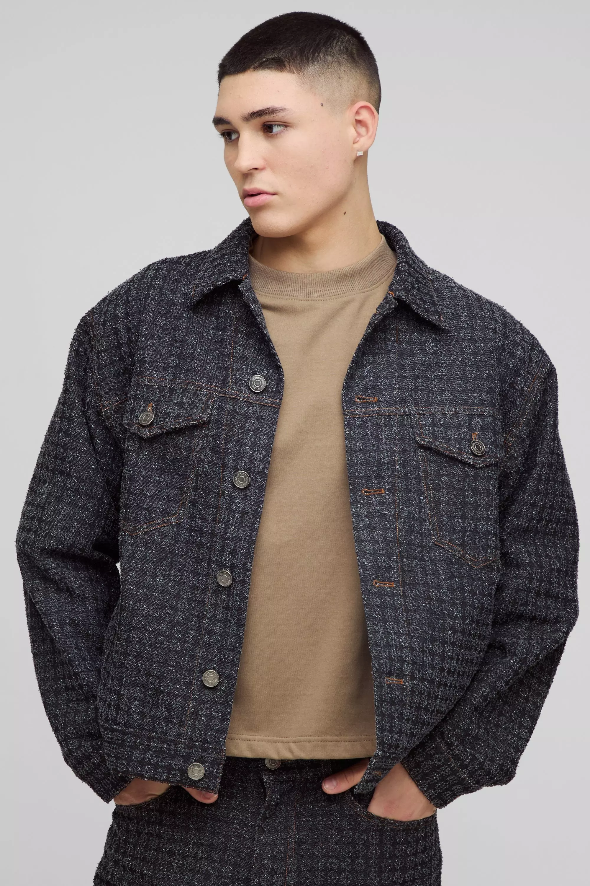Black Regular Textured Denim Jacket alternative image