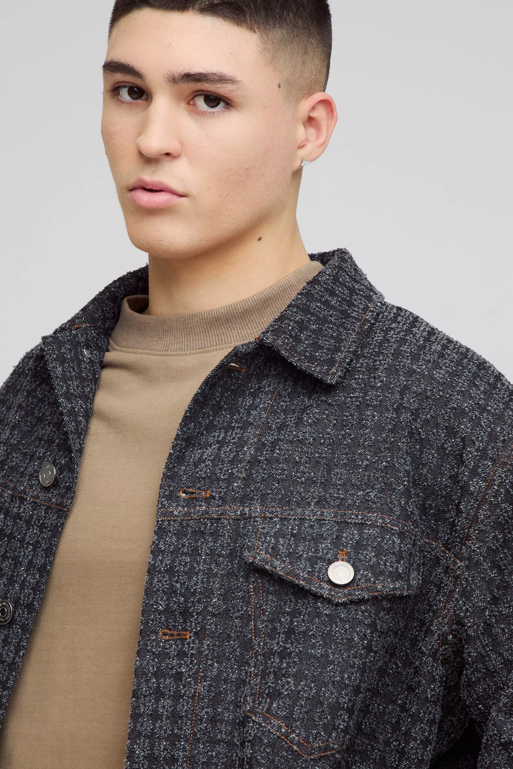 Black Regular Textured Denim Jacket alternative image