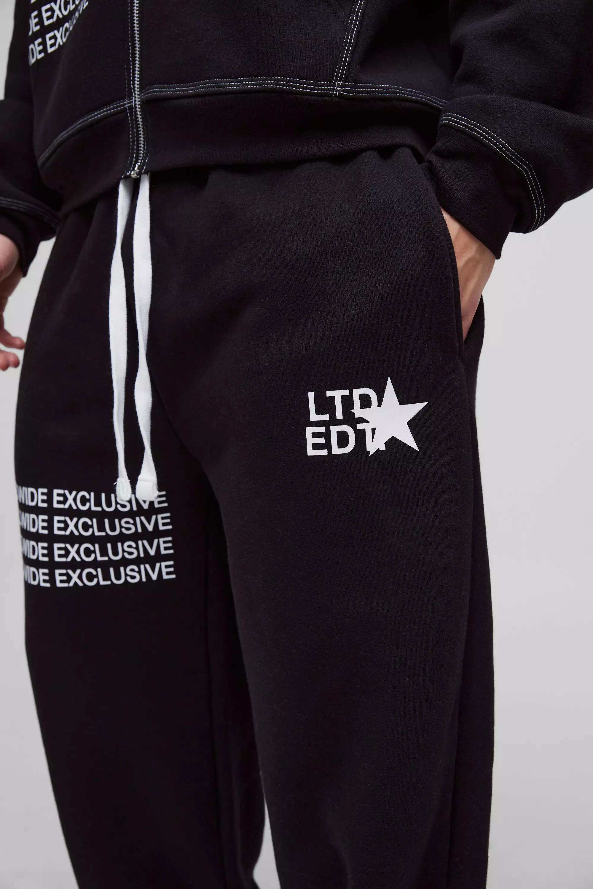 Black Wide Leg Contrast Stitch Printed Sweatpants alternative image