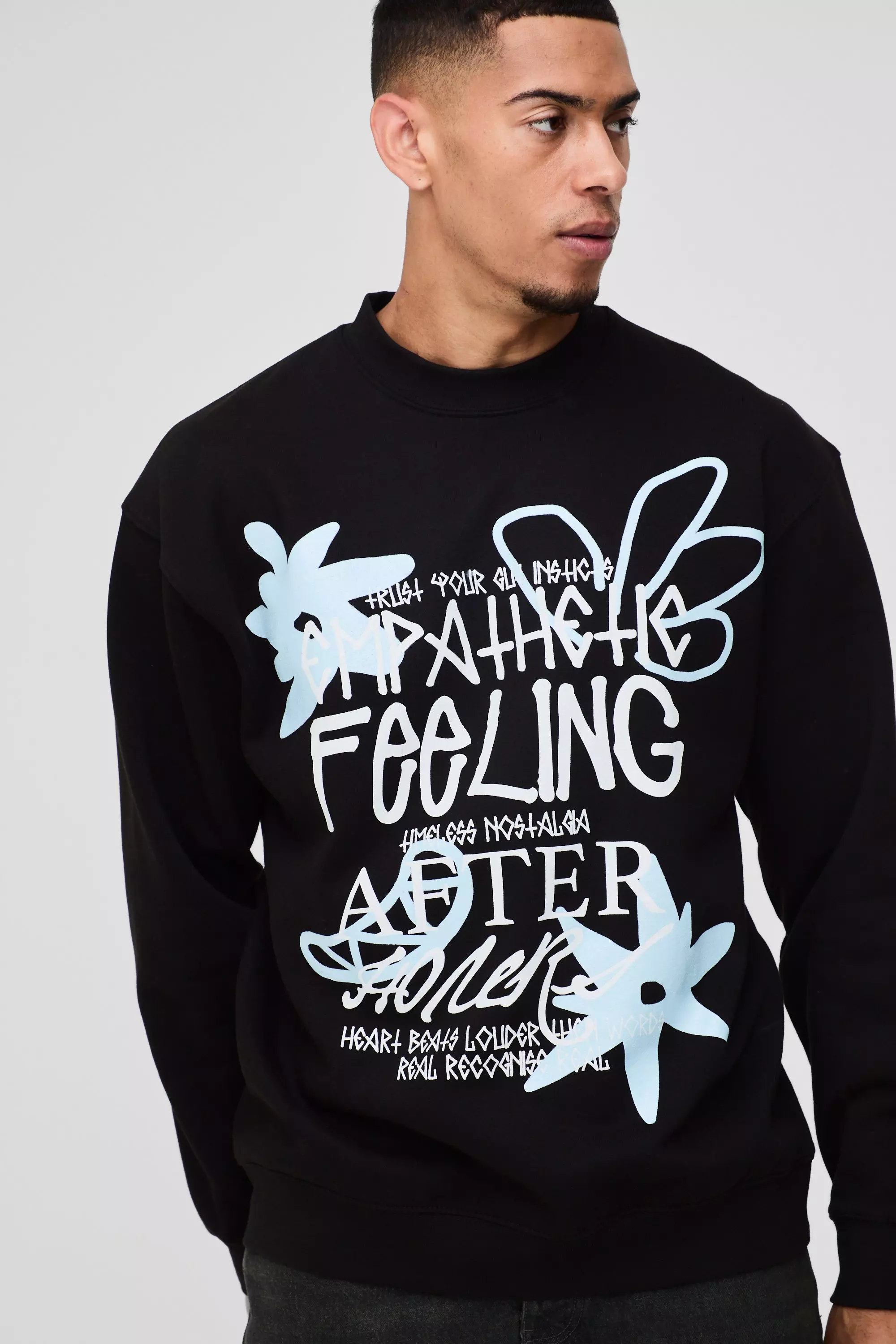 Felpa Oversize Con Grafica Di Fiori E Ghirigori, Black immagine alternativa