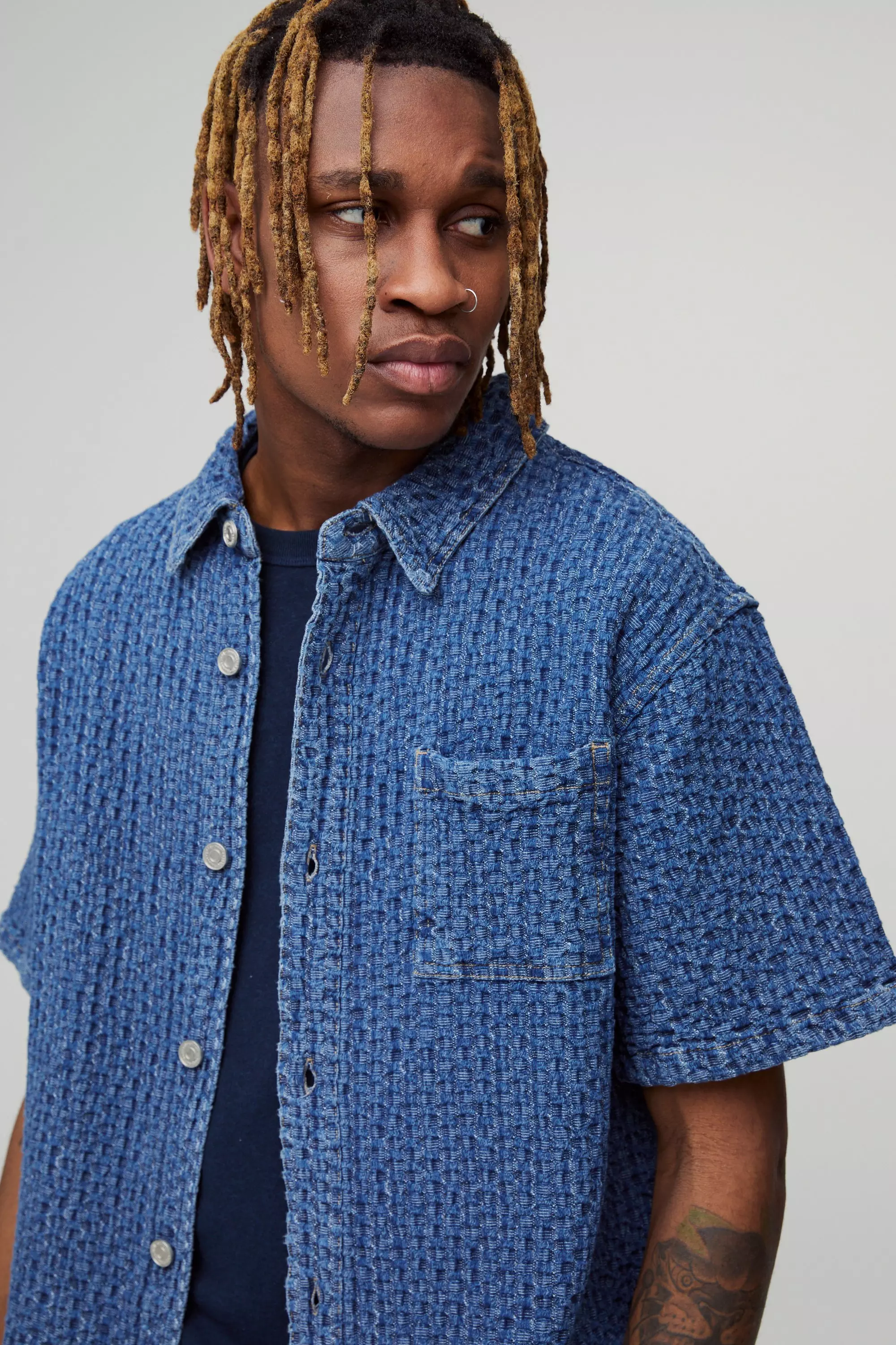 Tall - Chemise oversize en jean texturé, Mid wash autre image