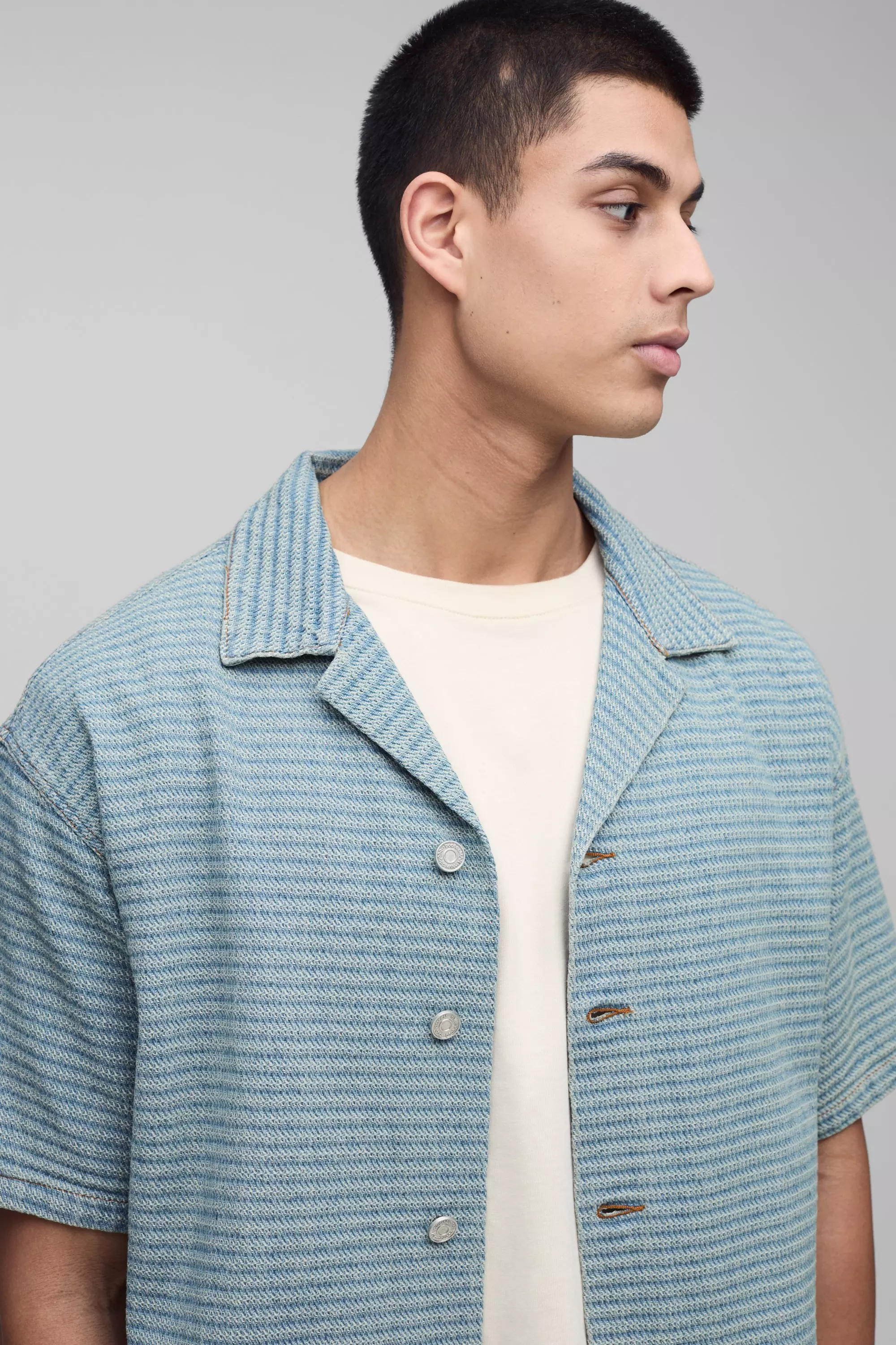 Tall kastiges Oversize Jacquard Denim-Hemd, Light wash alternatives Bild