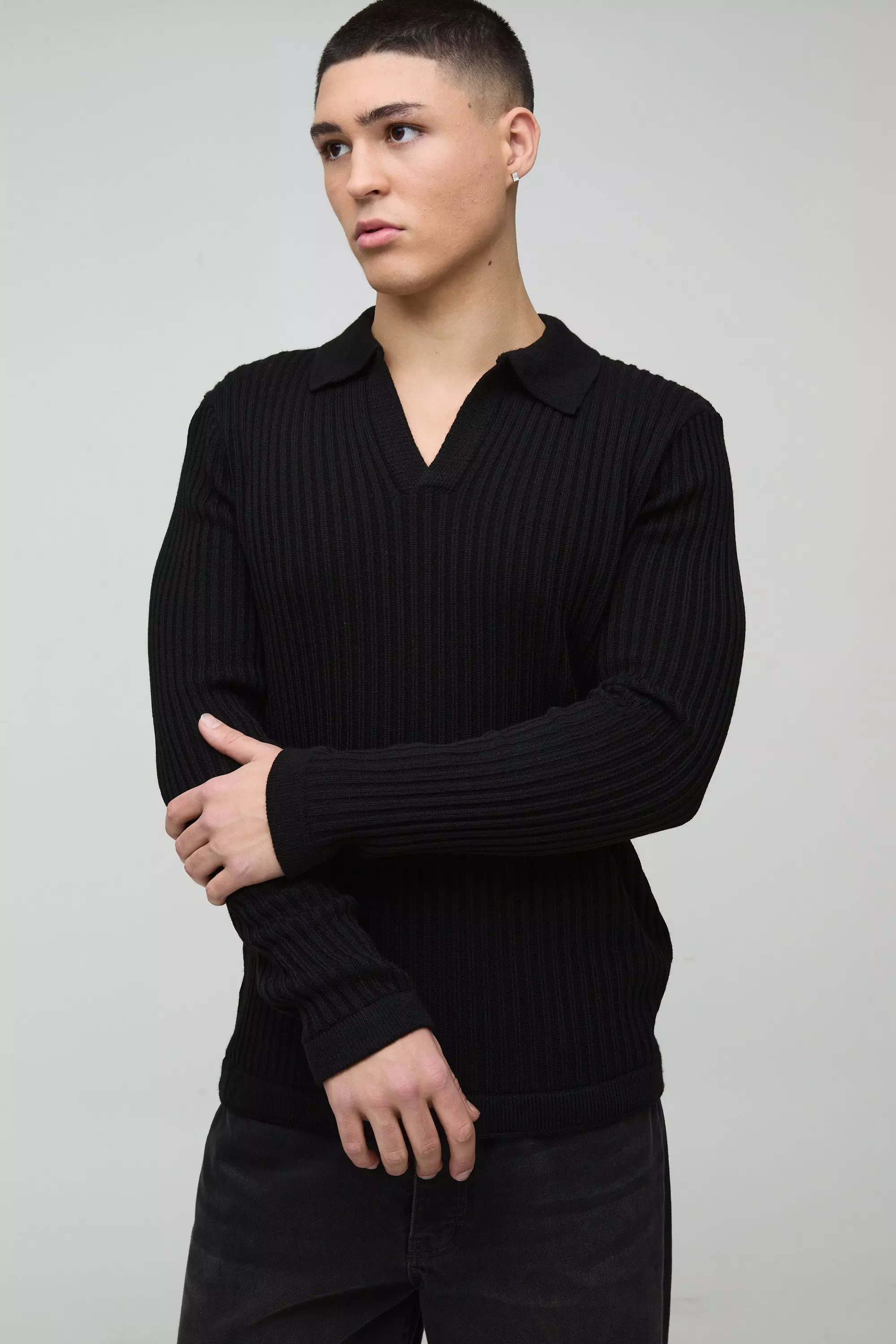 Black Regular Fit Ribbed V Neck Collar Knitted Polo