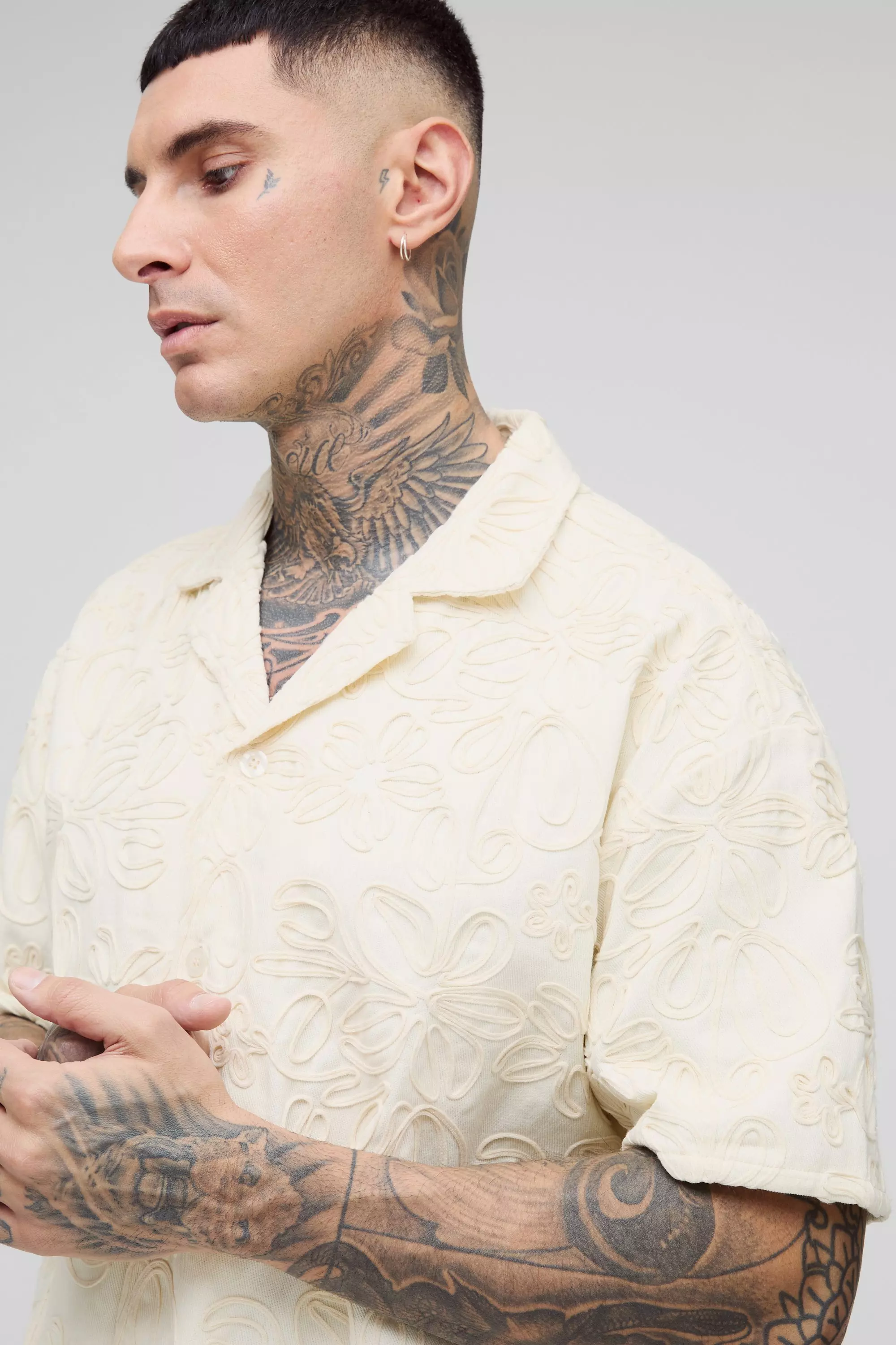 Tall Oversize Twill-Hemd mit Applikation, Stone alternatives Bild