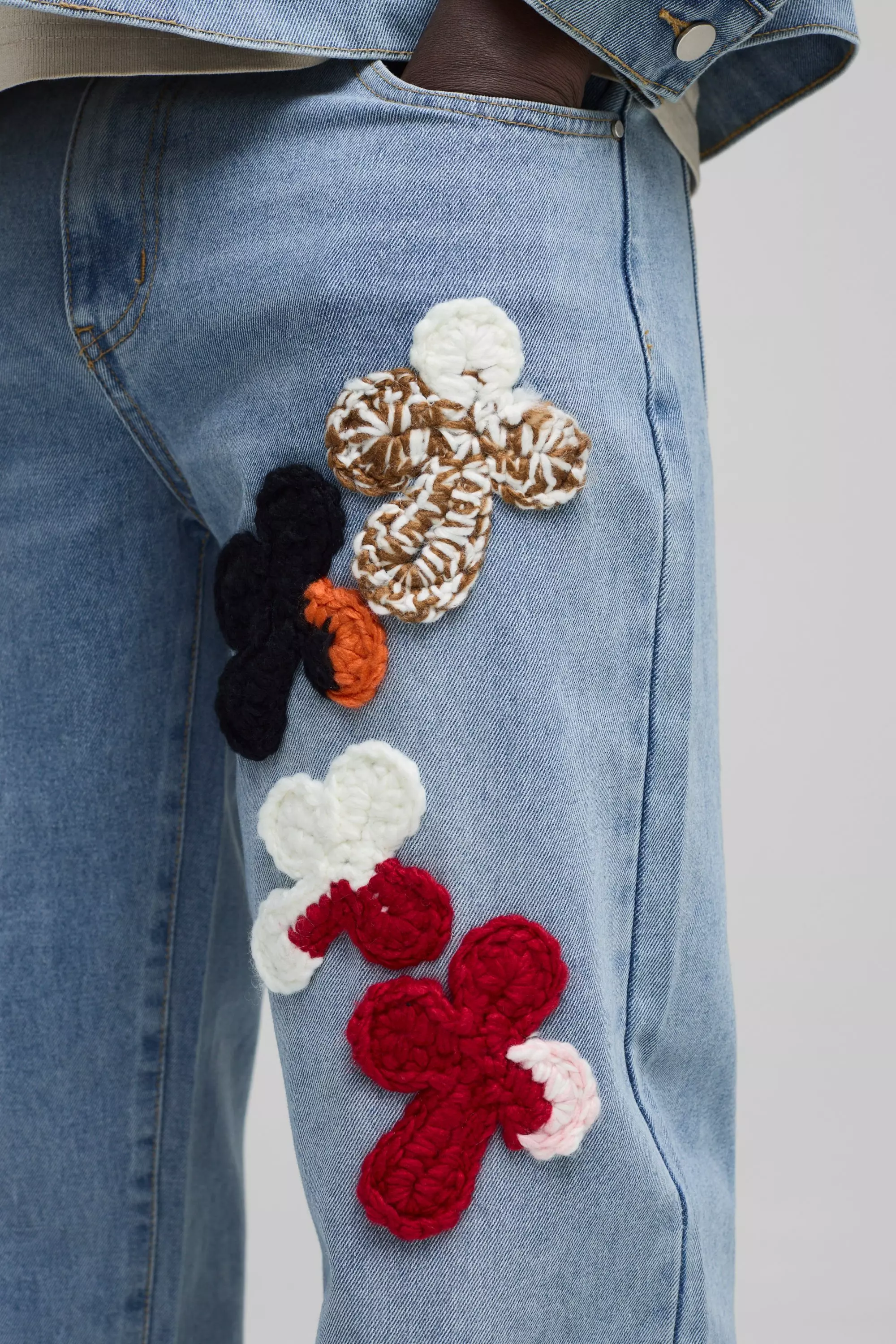 Light blue Relaxed Cross Crochet Applique Jeans alternative image