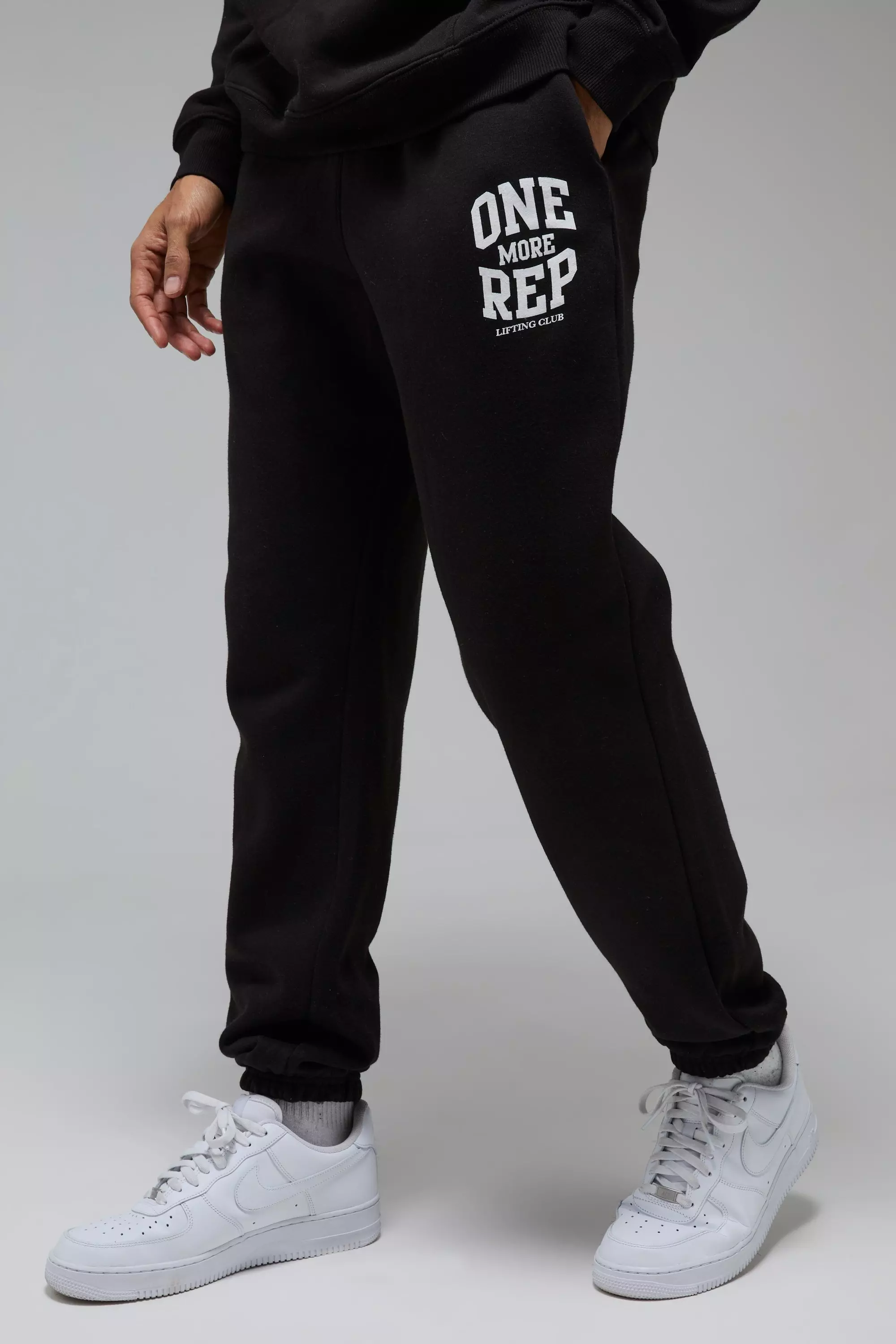 Black Man Active One More Rep Oversized Jogger alternative image