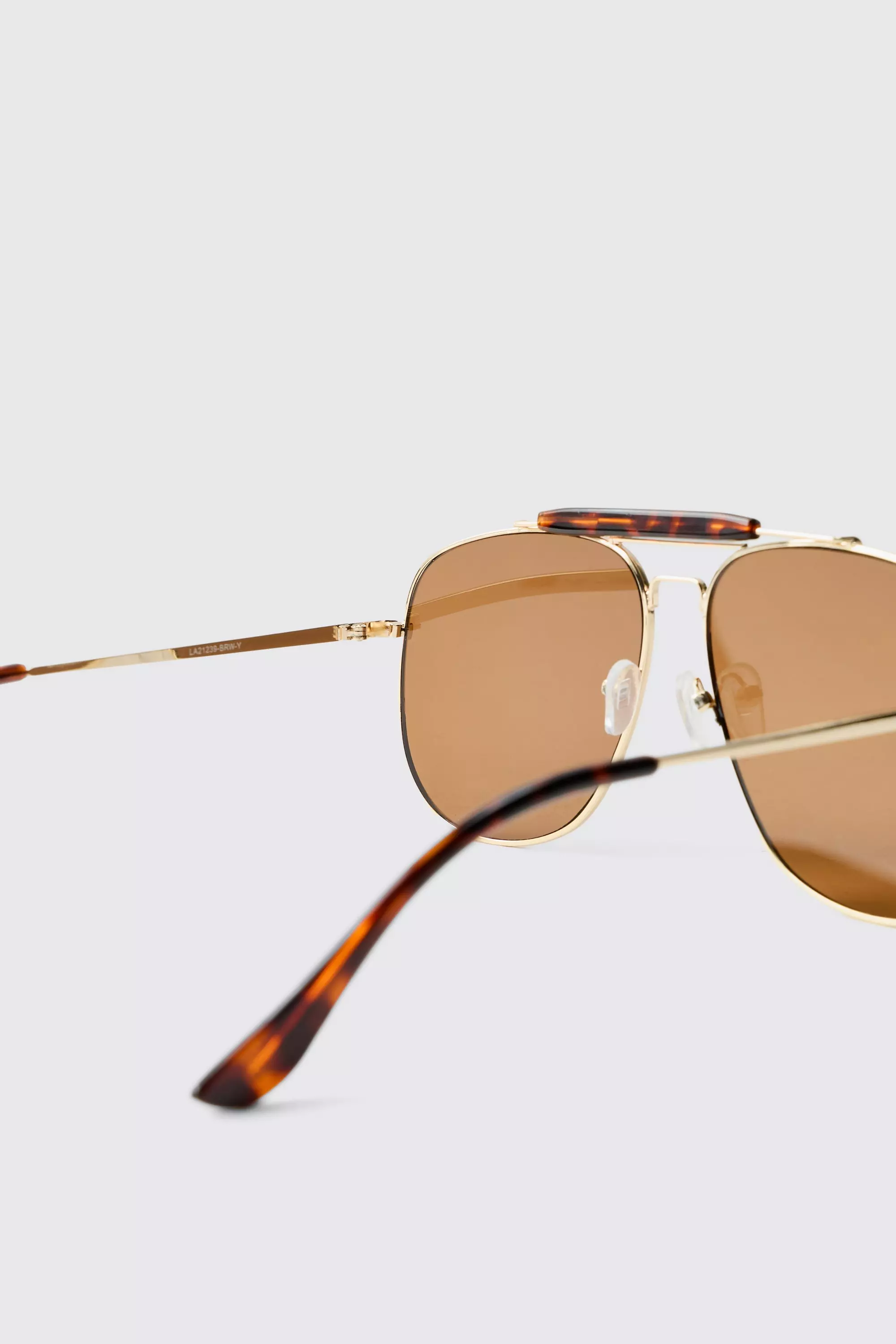 Gold Tortoise Detail Aviator Sunglasses alternative image