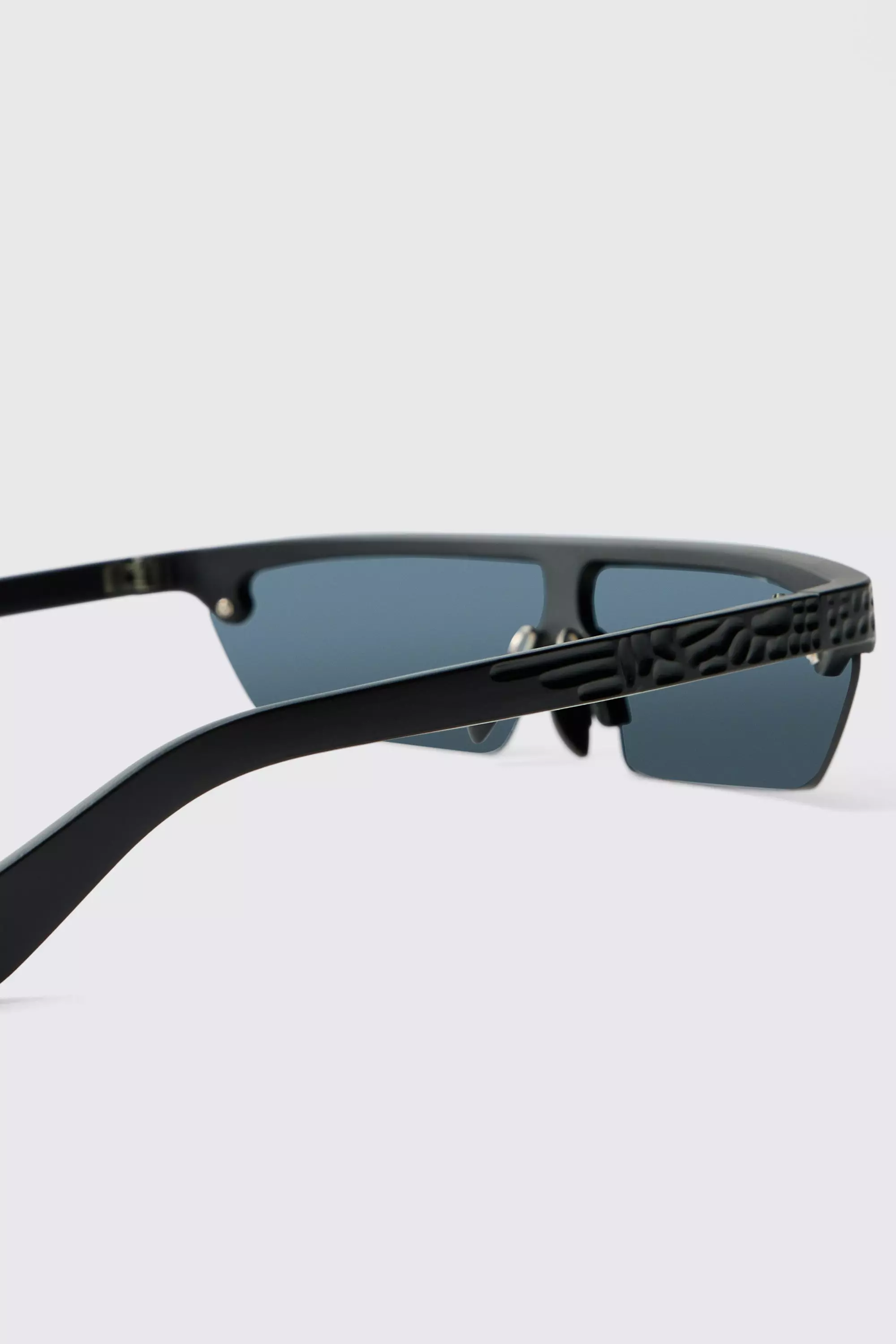 Occhiali Da Sole Neri In Plastica Con Visiera, Black immagine alternativa