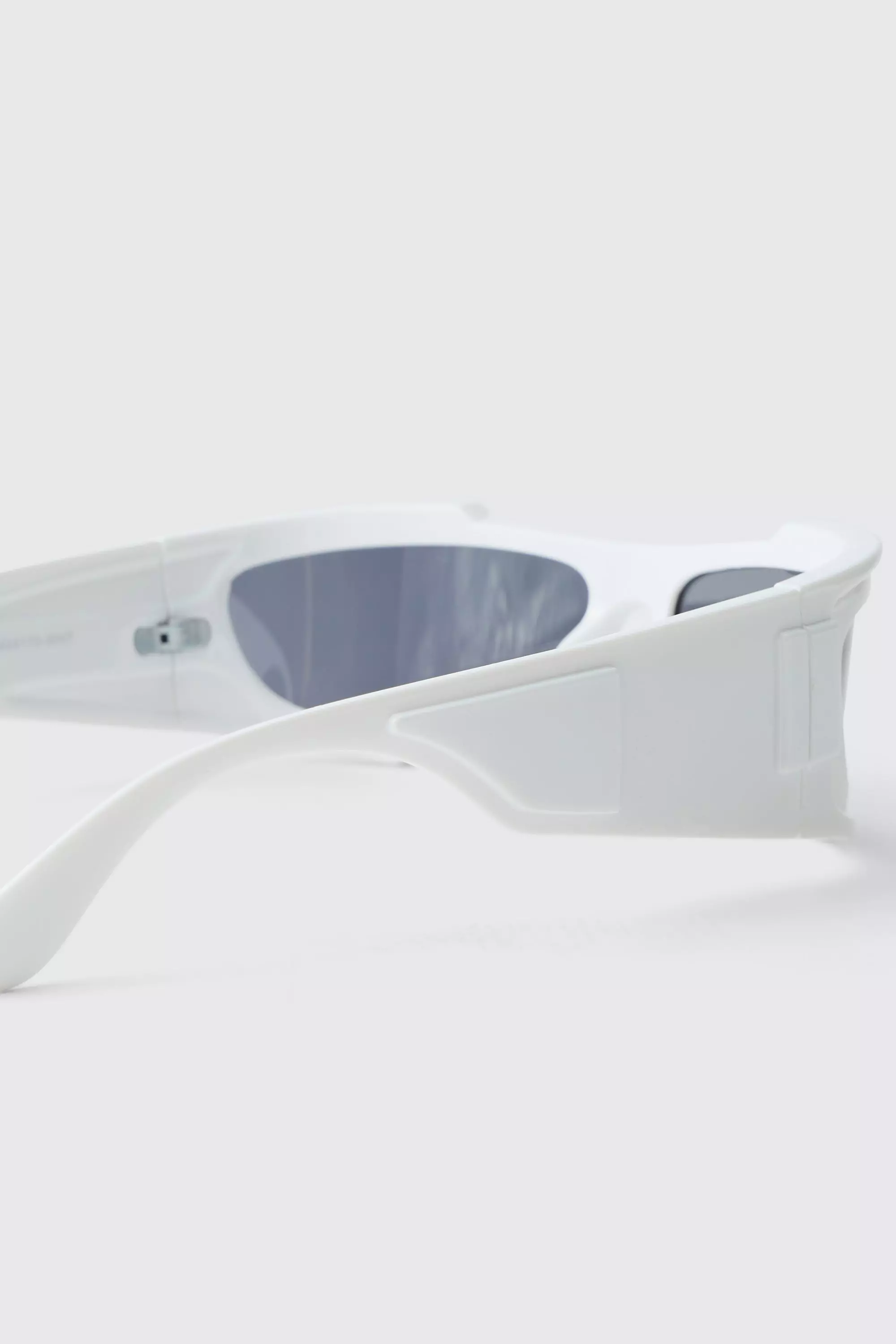 Weiße eckige Plastik-Sonnenbrille, White alternatives Bild