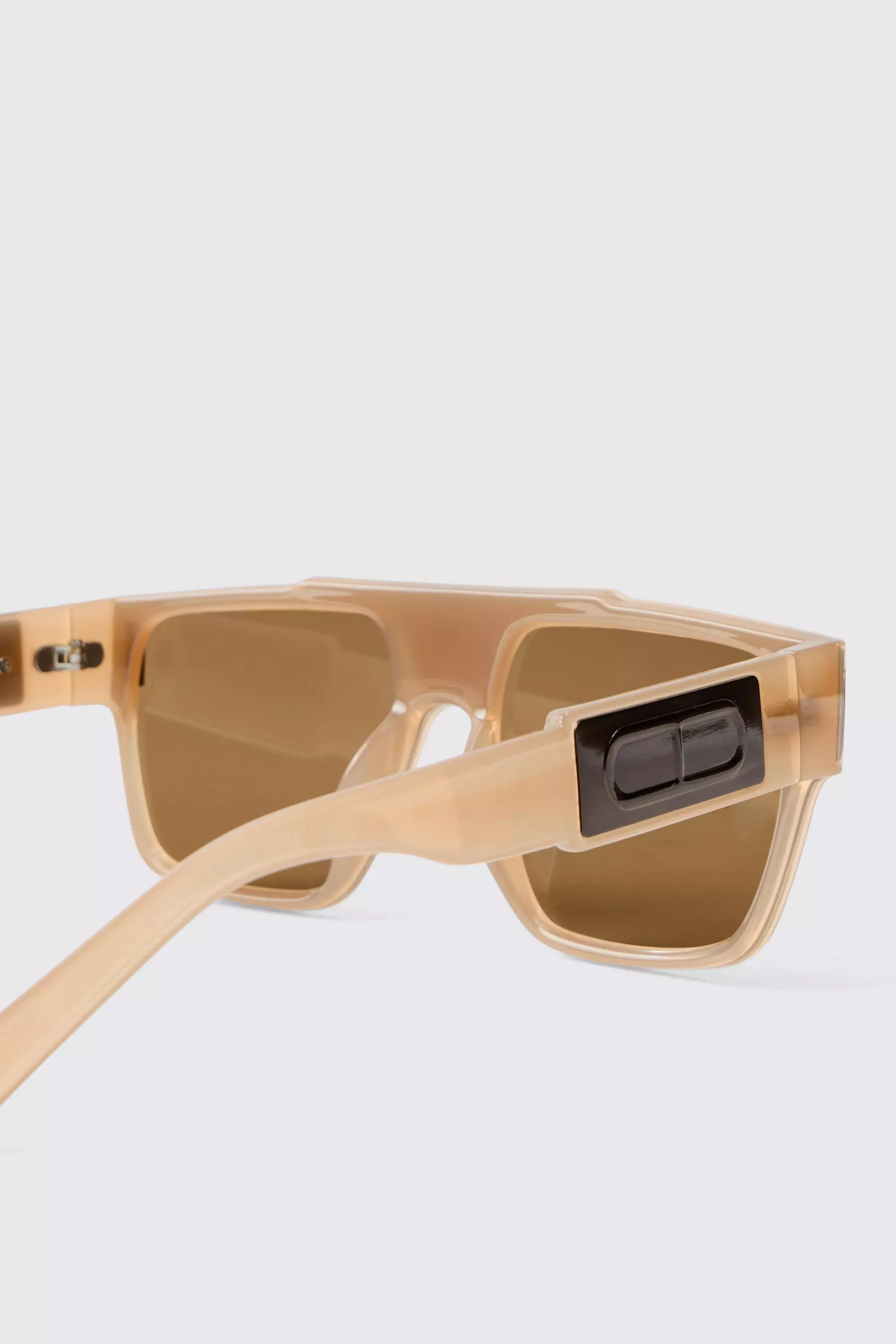 Tinted Lense Brown Visor Sunglasses  alternative image