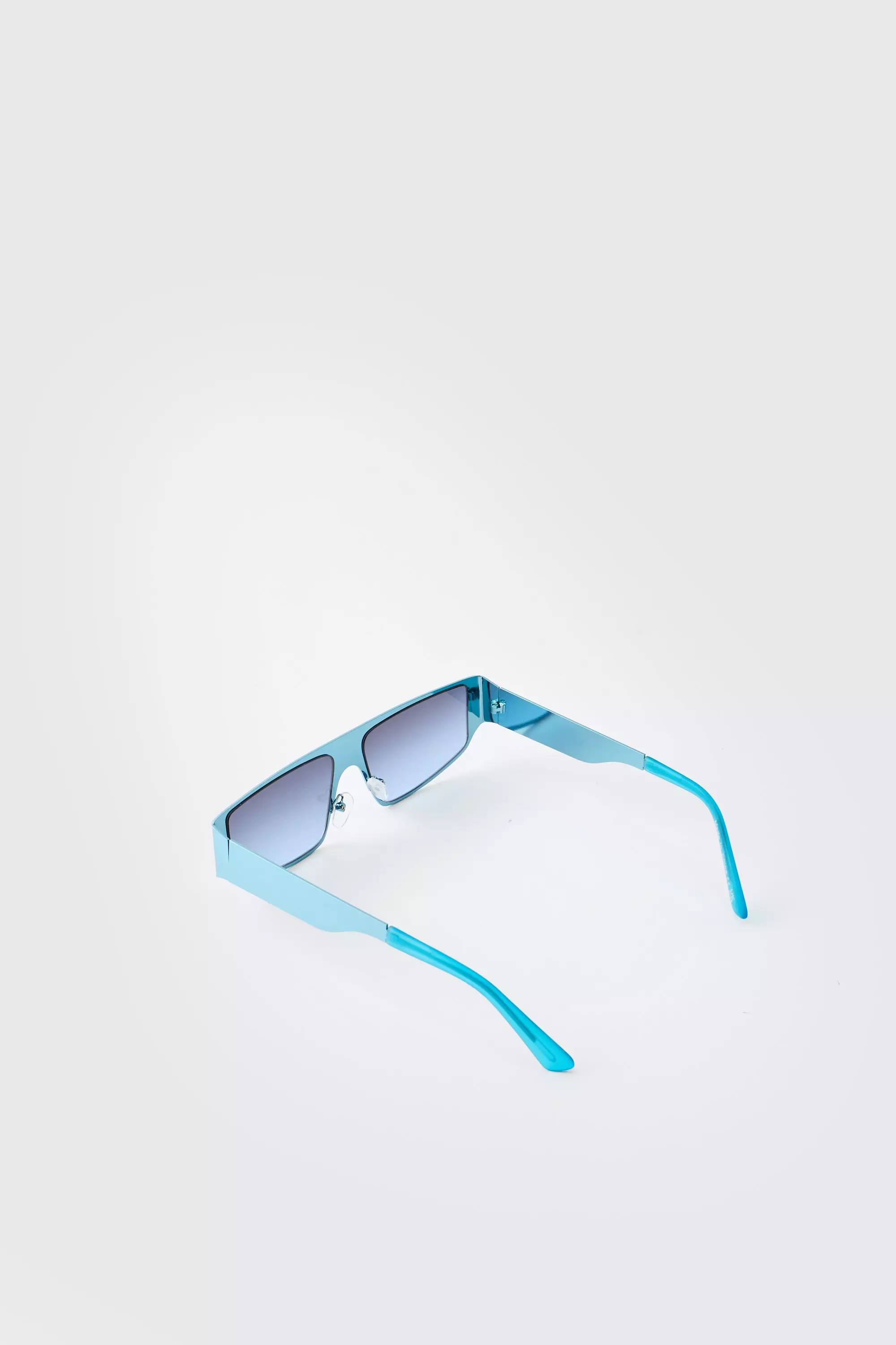 Metallic Blue Visor Sunglasses  alternative image