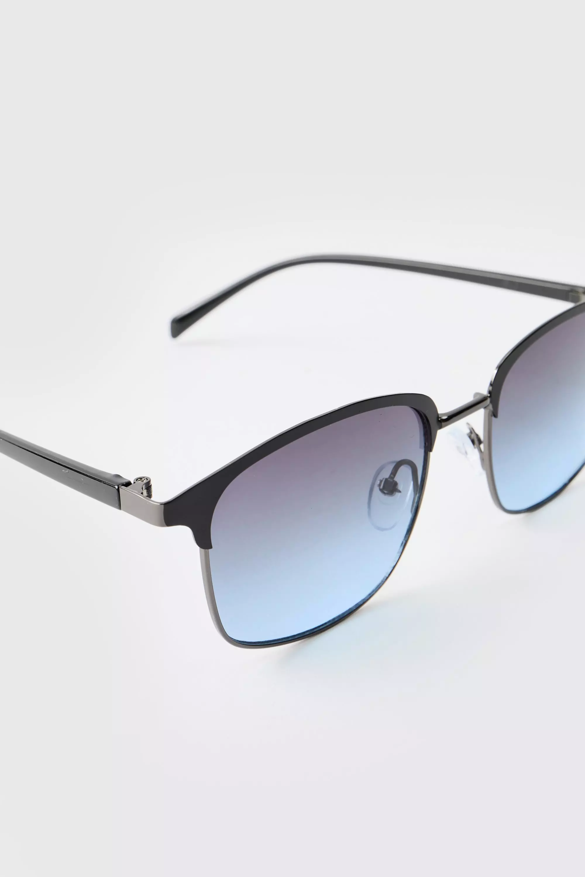 Occhiali Da Sole Stile Navigator In Metallo Nero, Black immagine alternativa