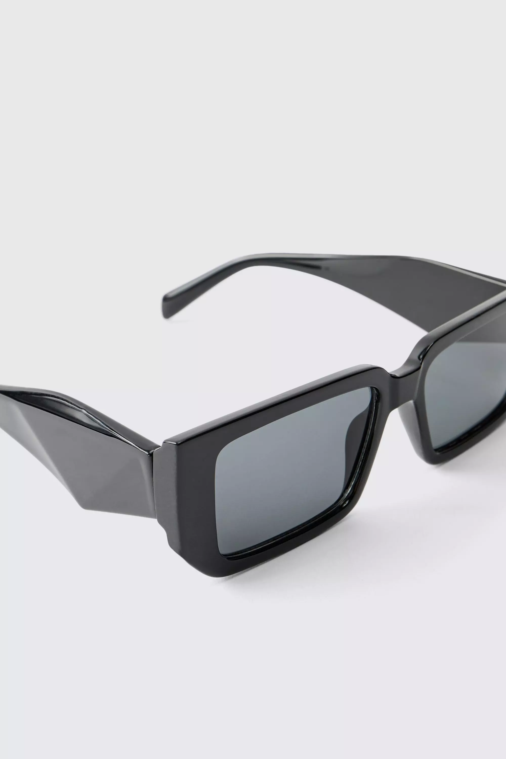 Eckige schwarze Plastik-Sonnenbrille, Black alternatives Bild